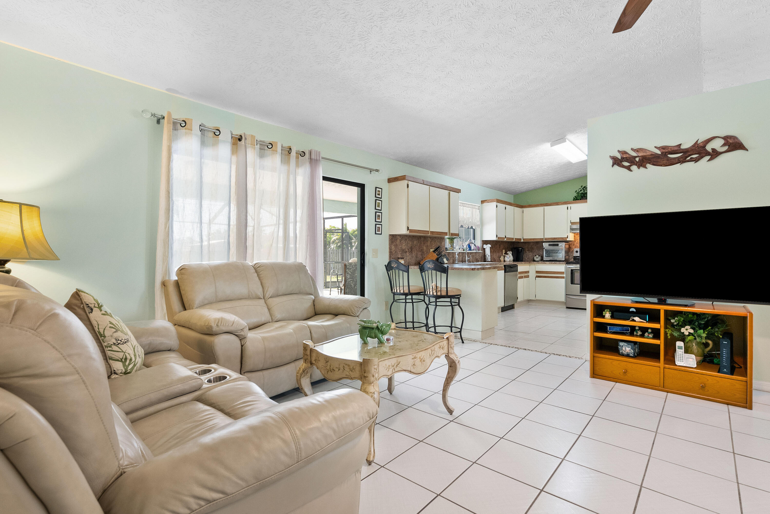 858 SE Cavern Avenue, Port St. Lucie