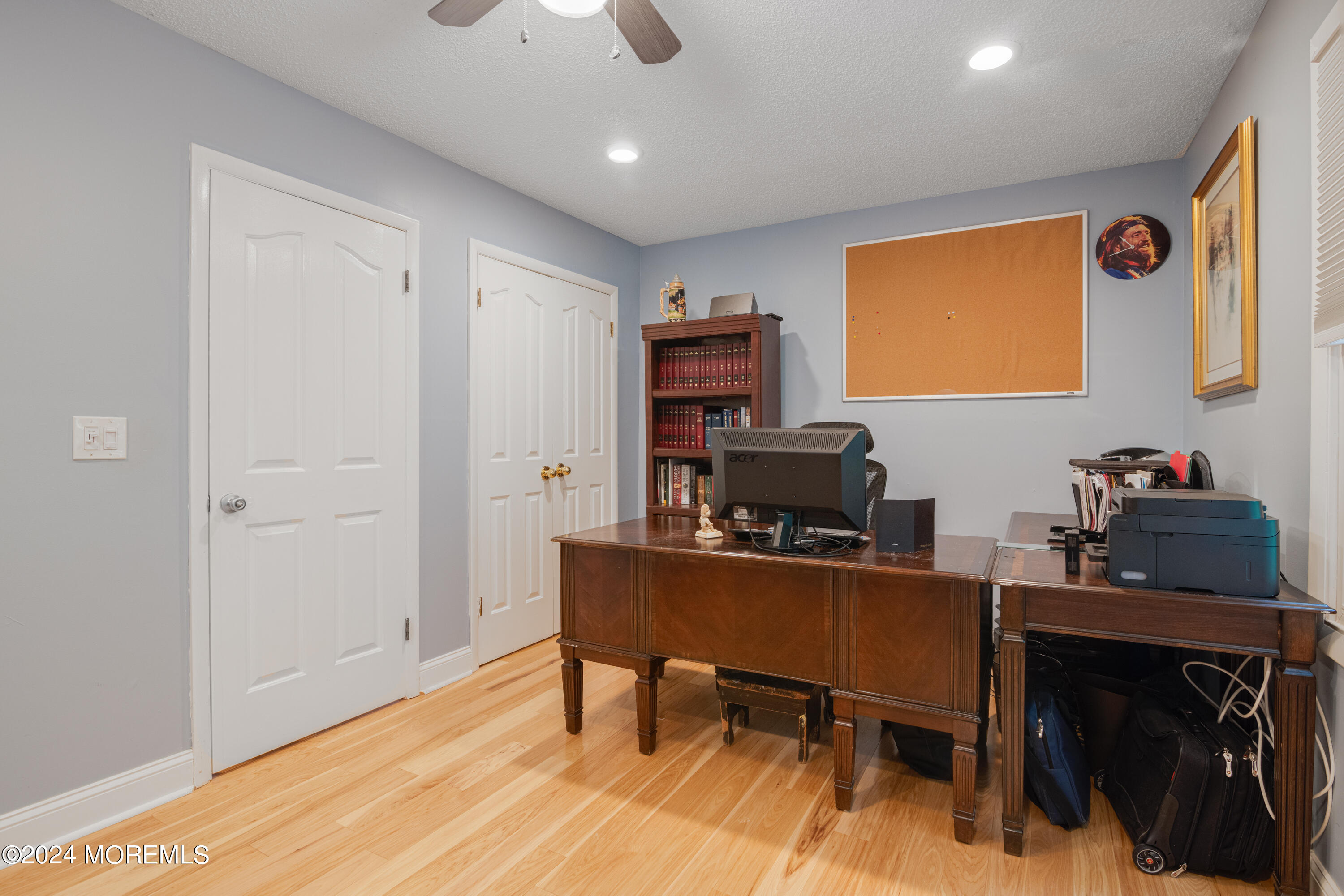 255 Shore Drive, 13