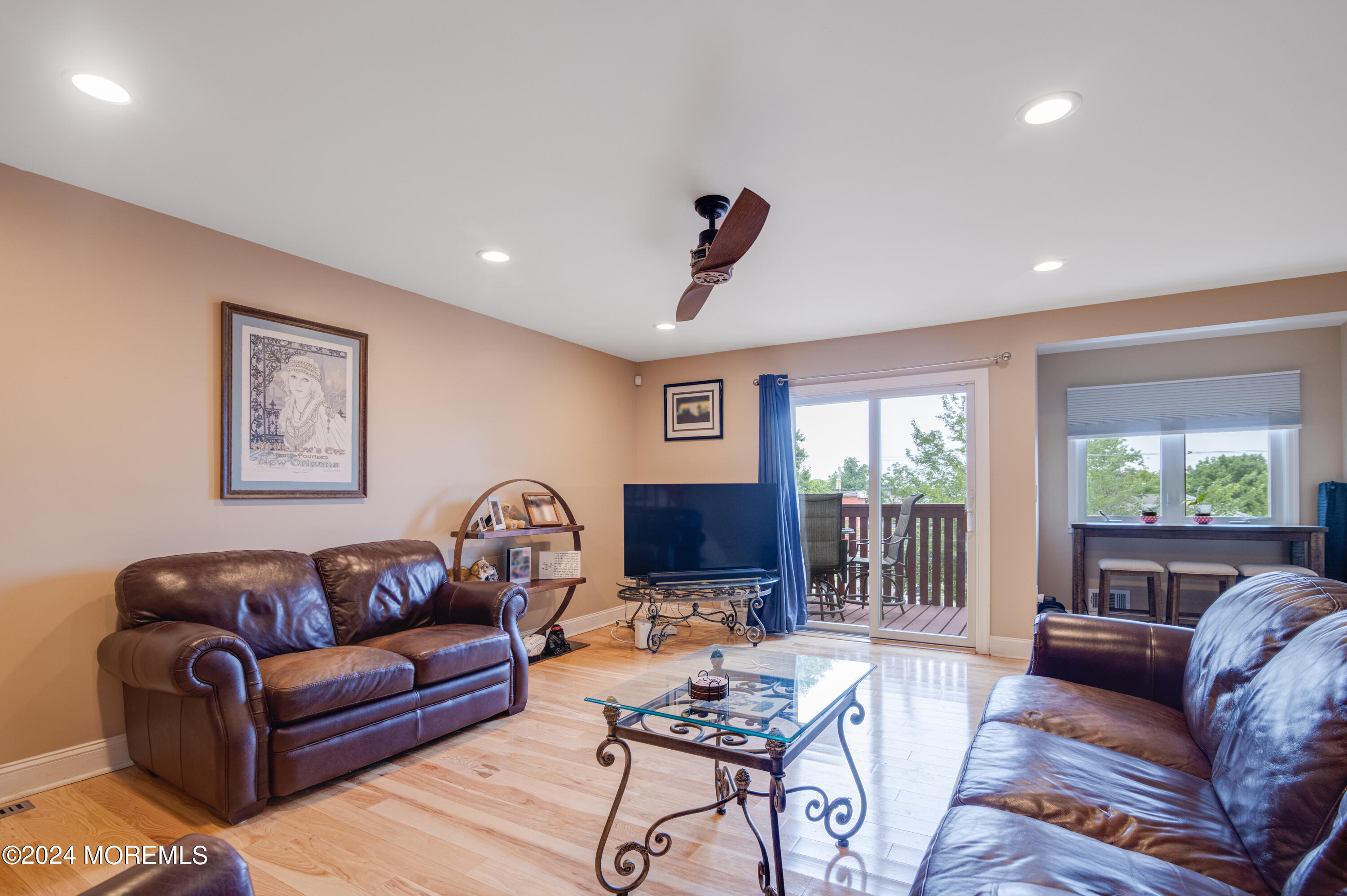 255 Shore Drive, 13