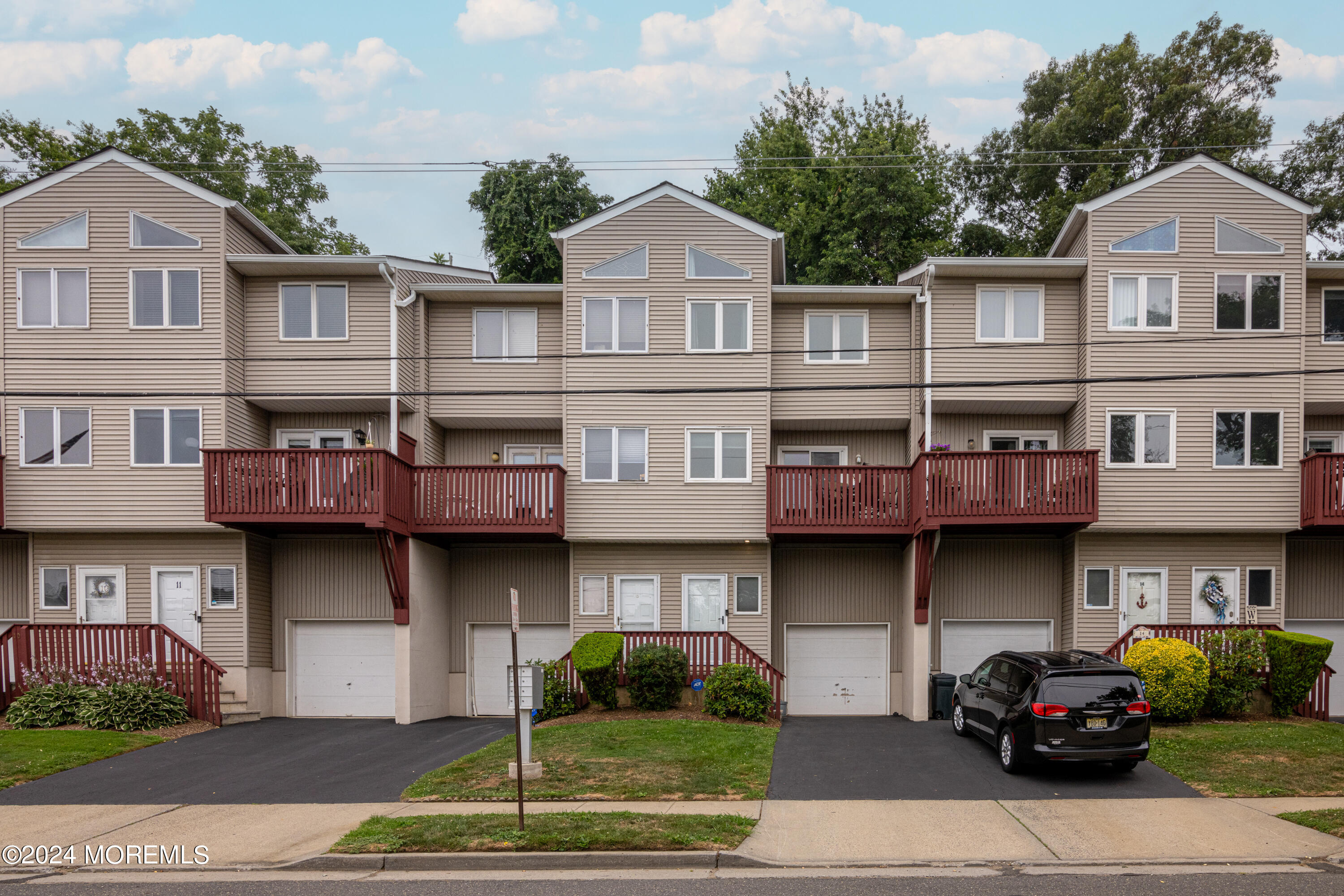 255 Shore Drive, 13