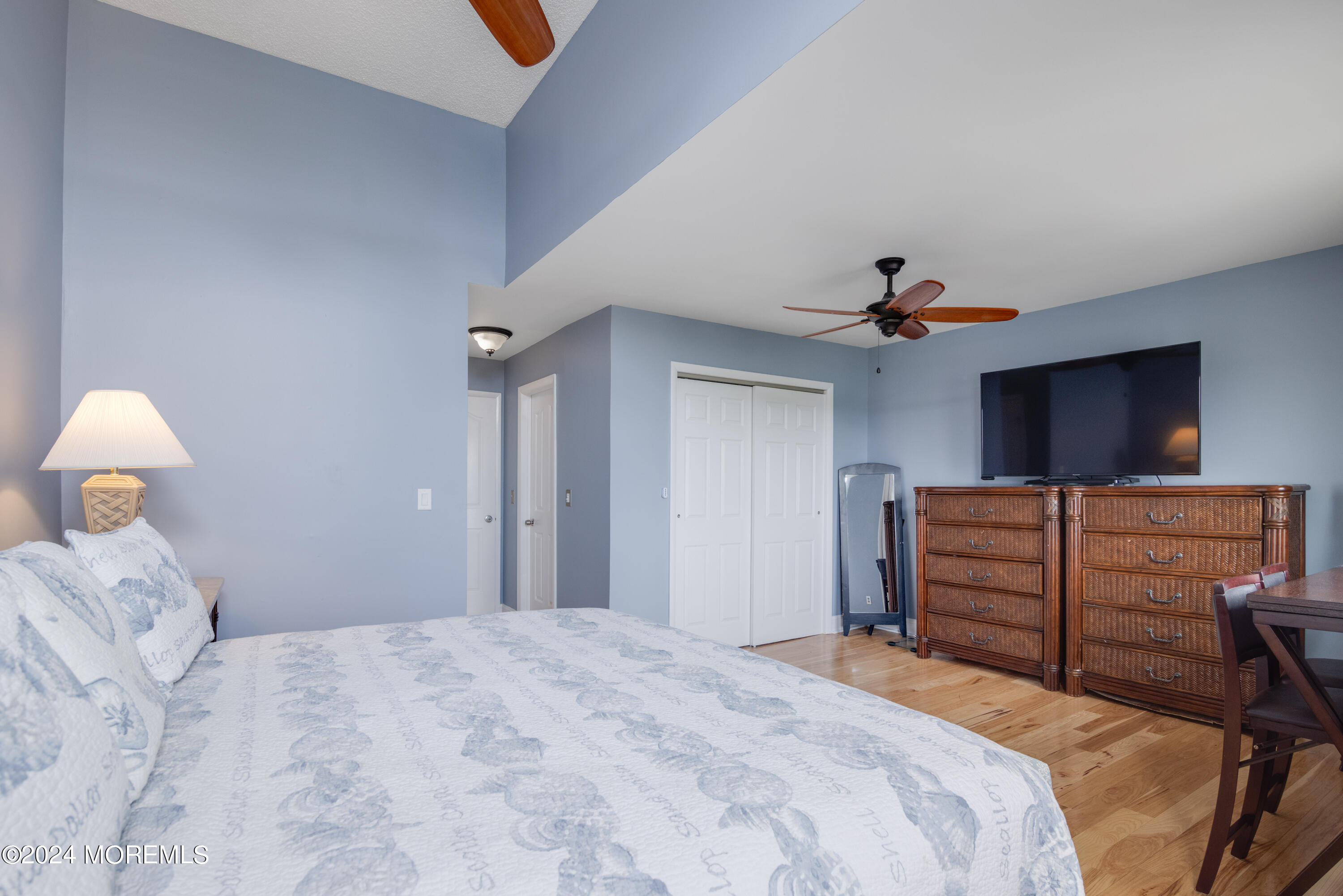 255 Shore Drive, 13