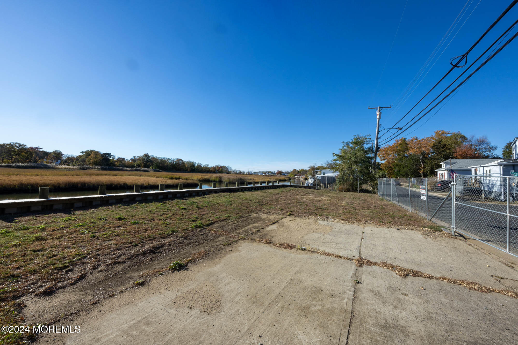 115 Creek Road