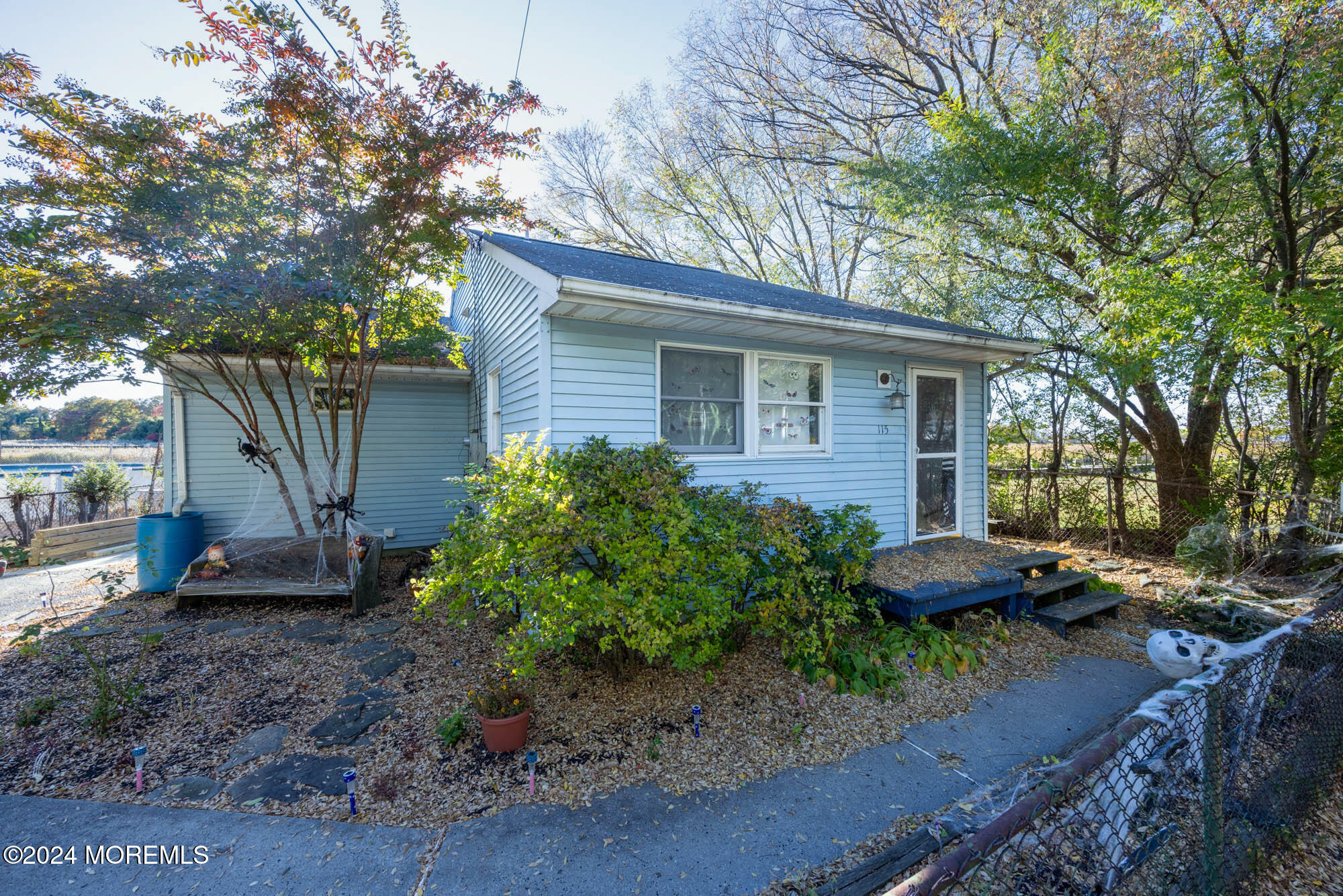 115 Creek Road