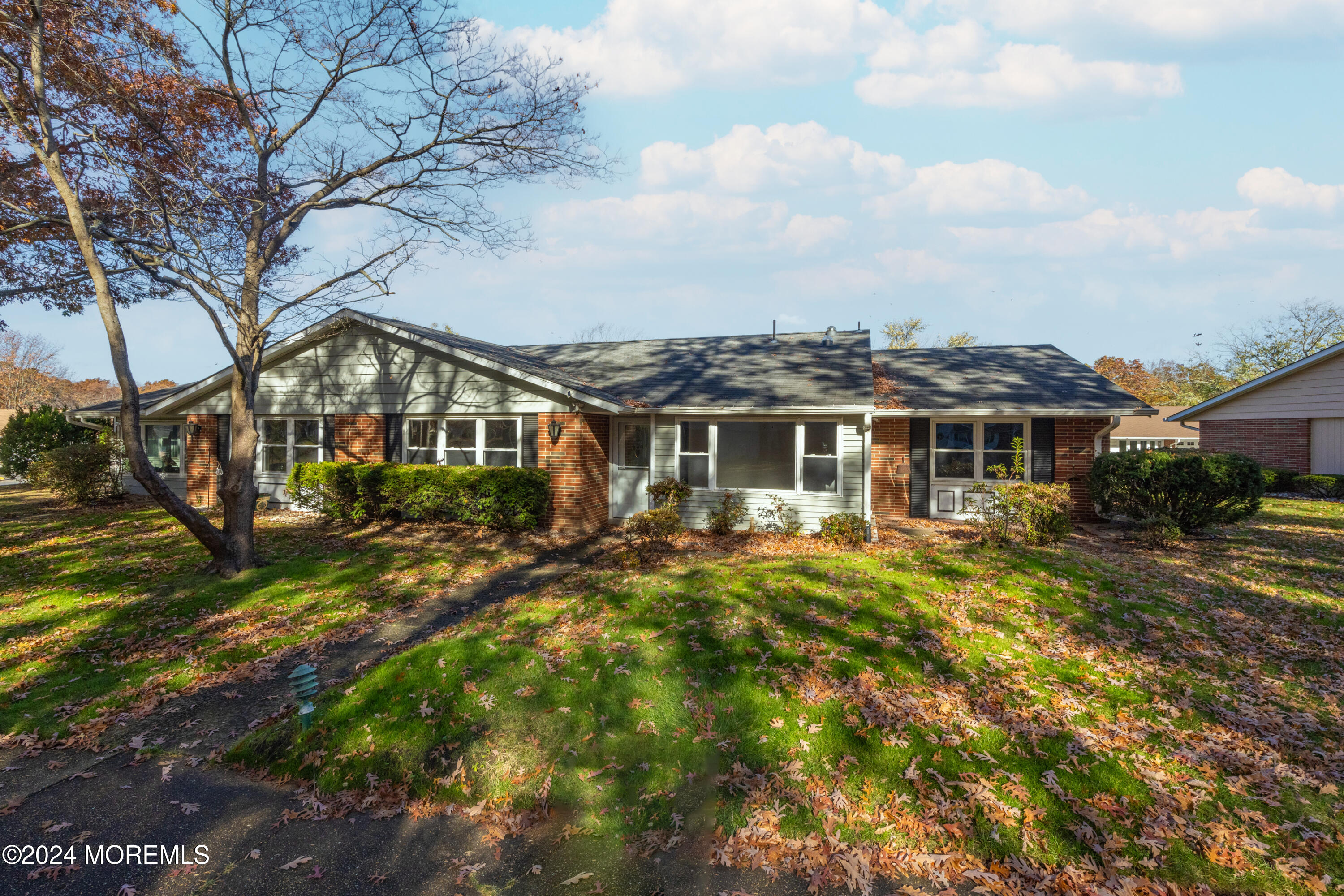 208B Huntington Drive
