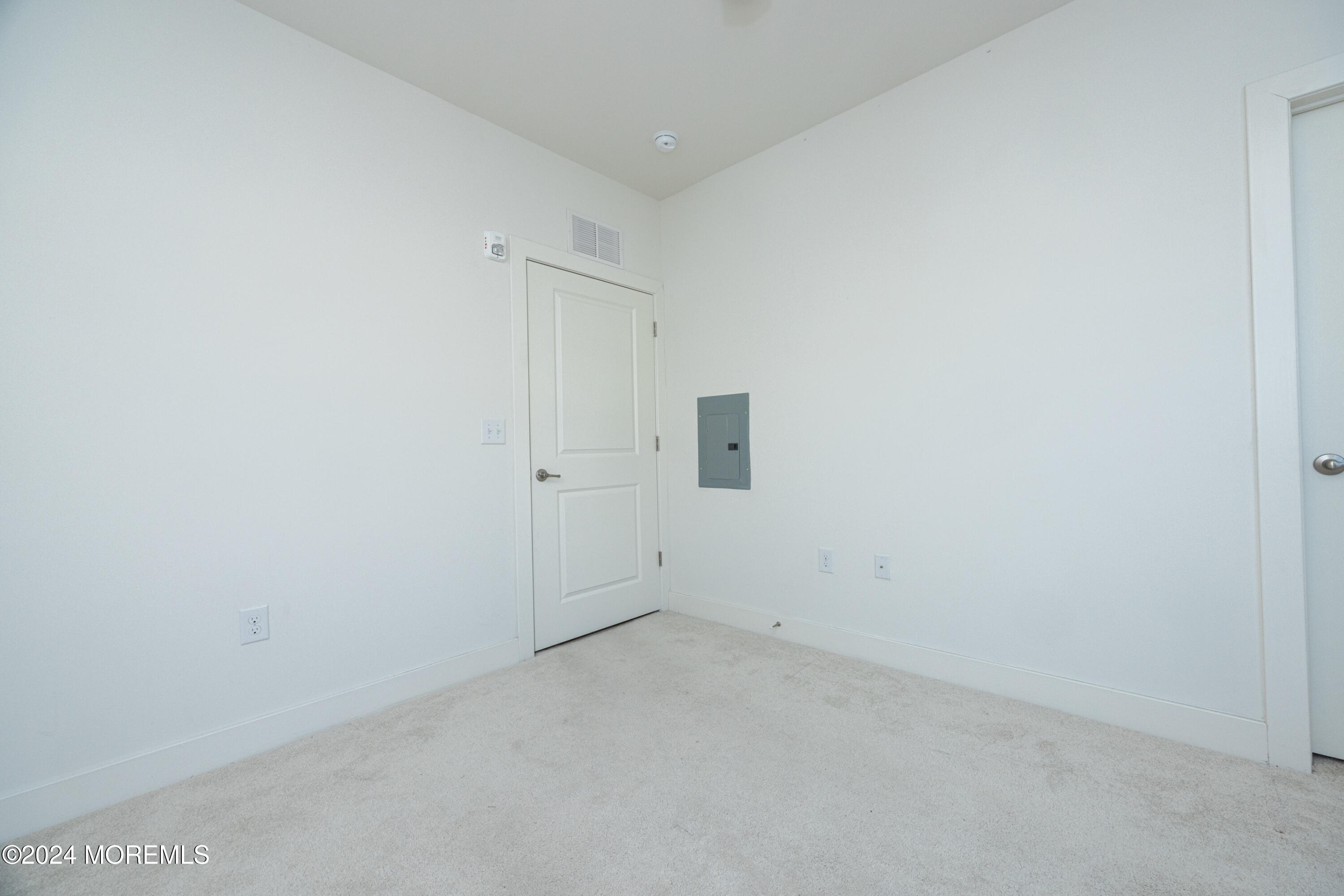 527 Tavern Road
