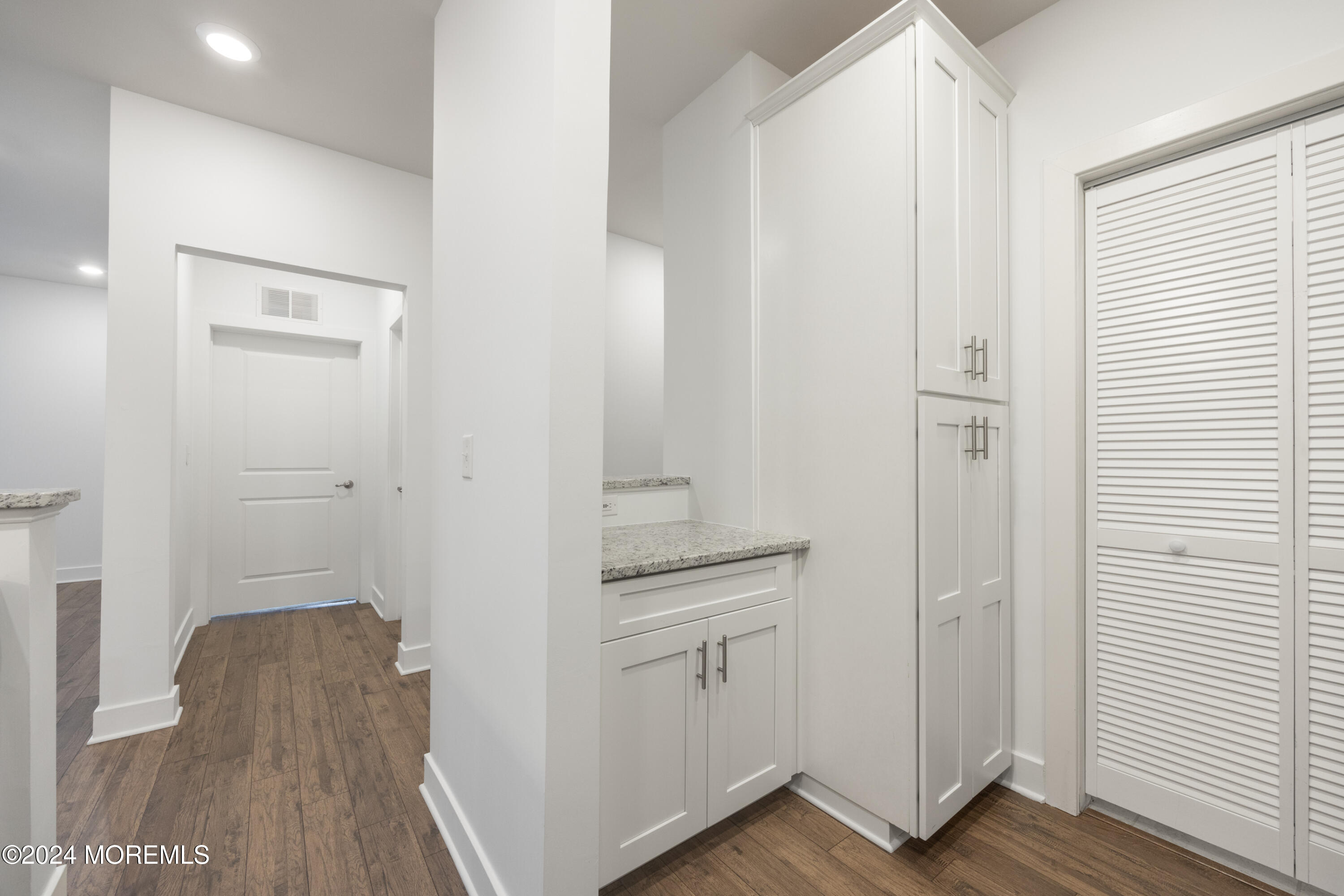 527 Tavern Road