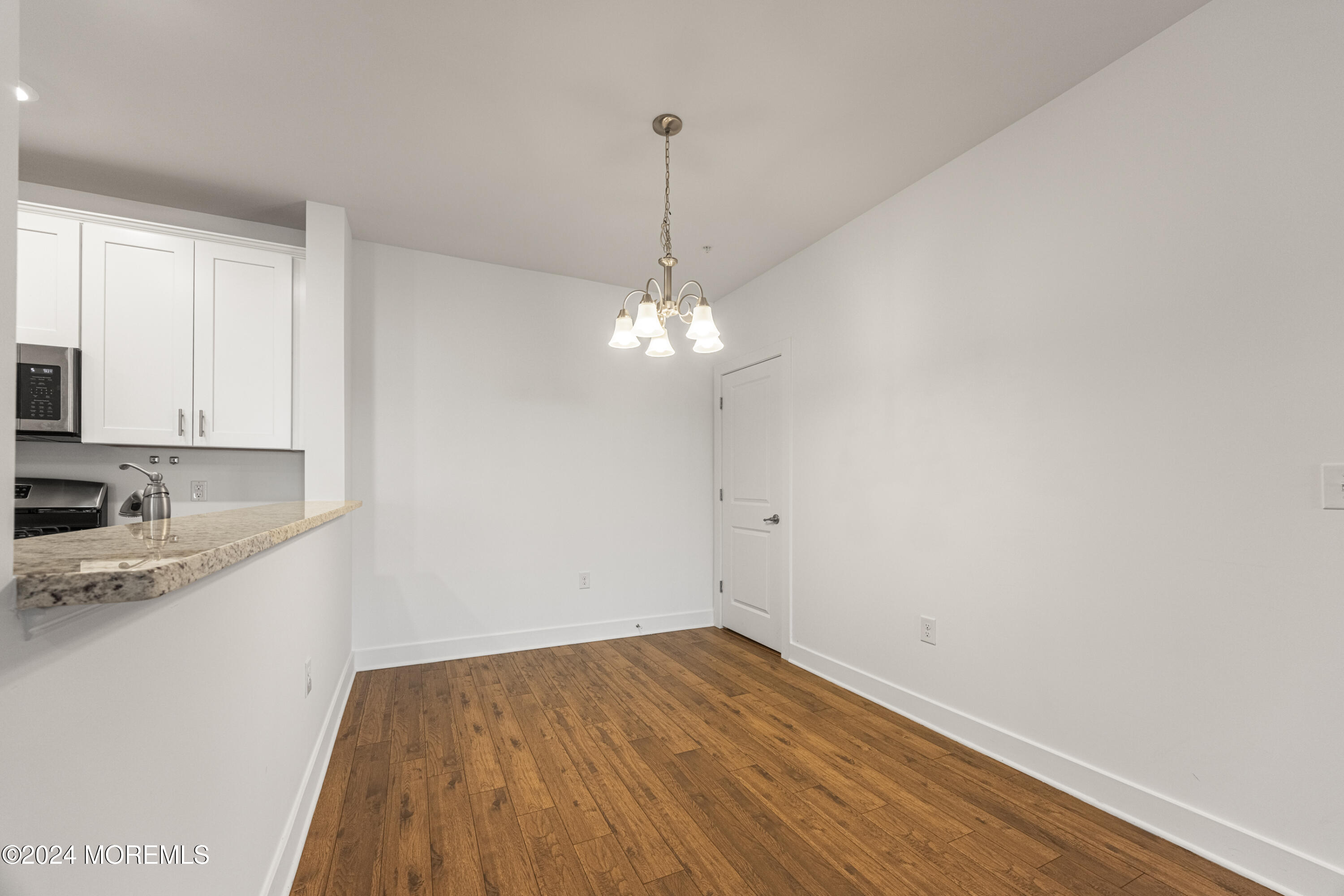 527 Tavern Road