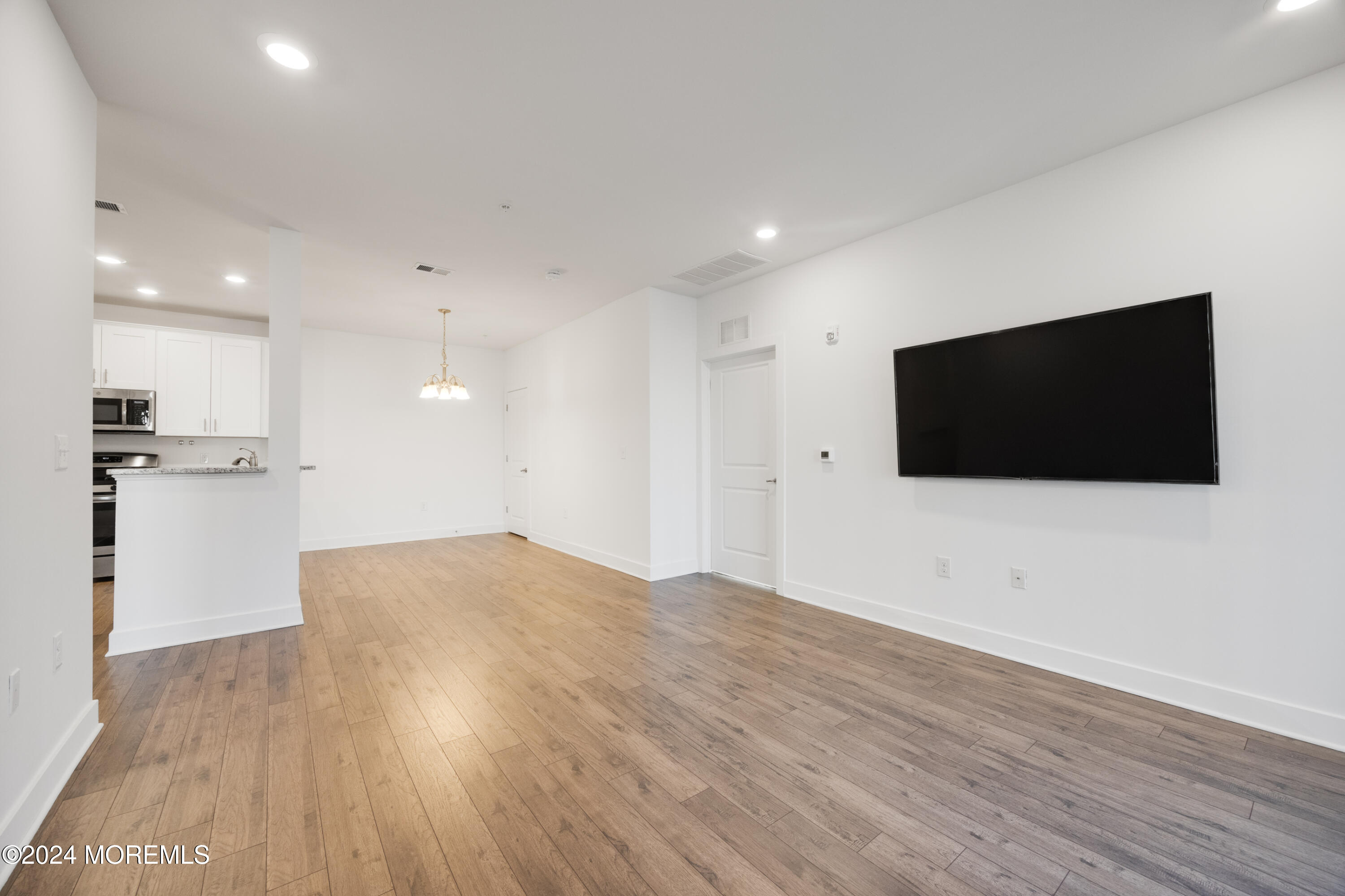 527 Tavern Road