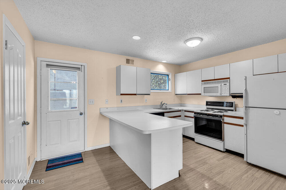255 Shore Drive 12