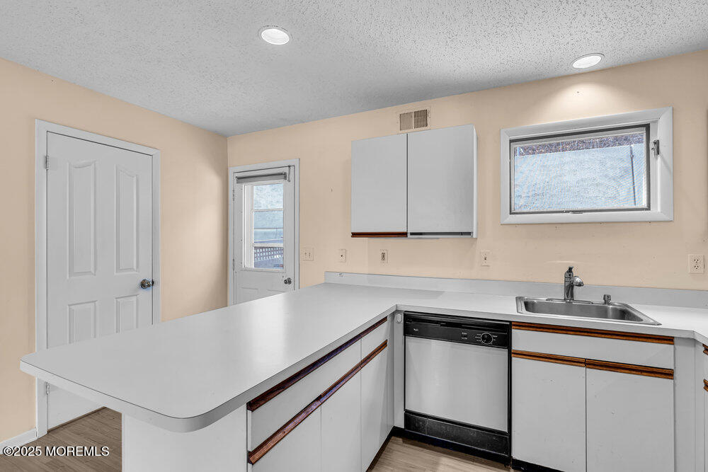 255 Shore Drive 12