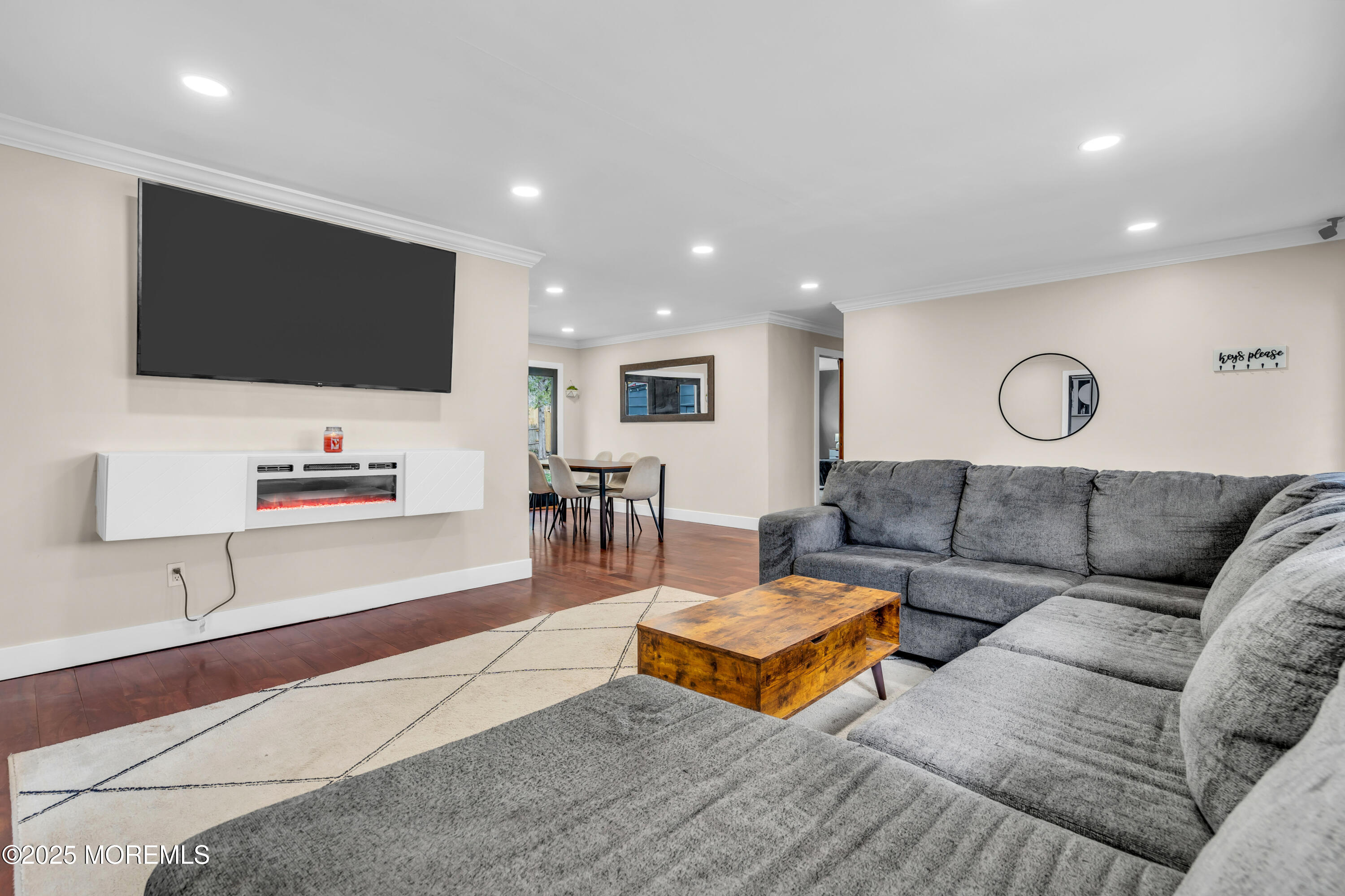 112 Woodcrest Avenue