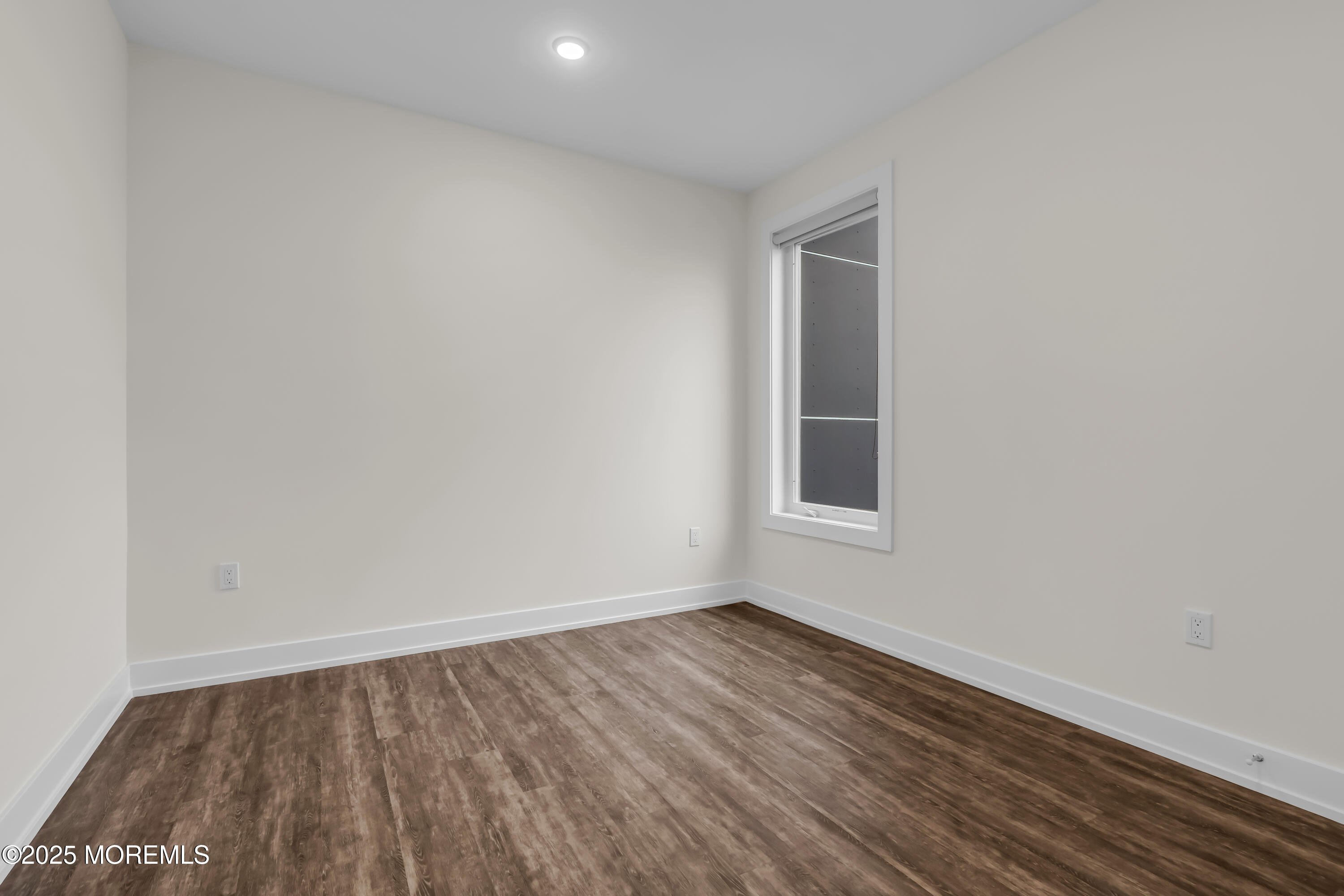 521 Lake Avenue 415