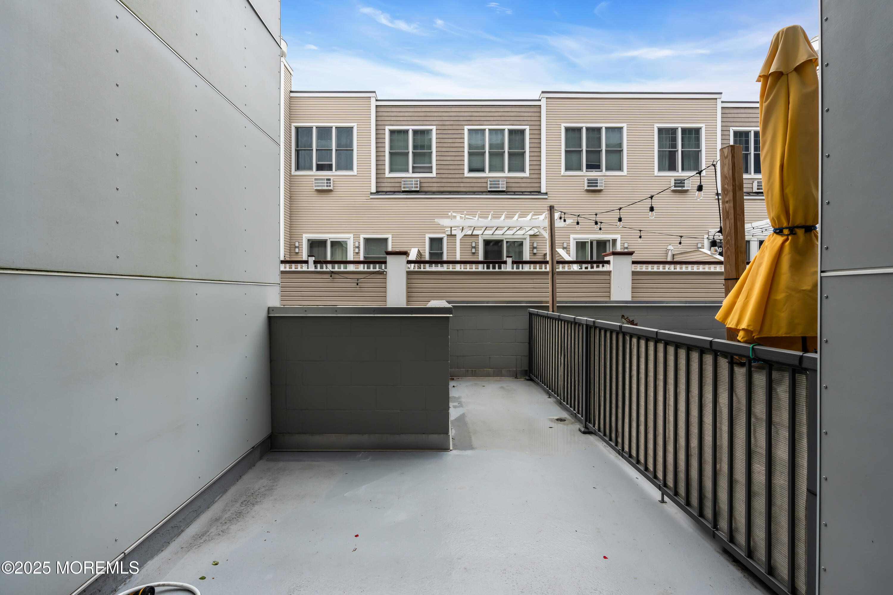 521 Lake Avenue 215