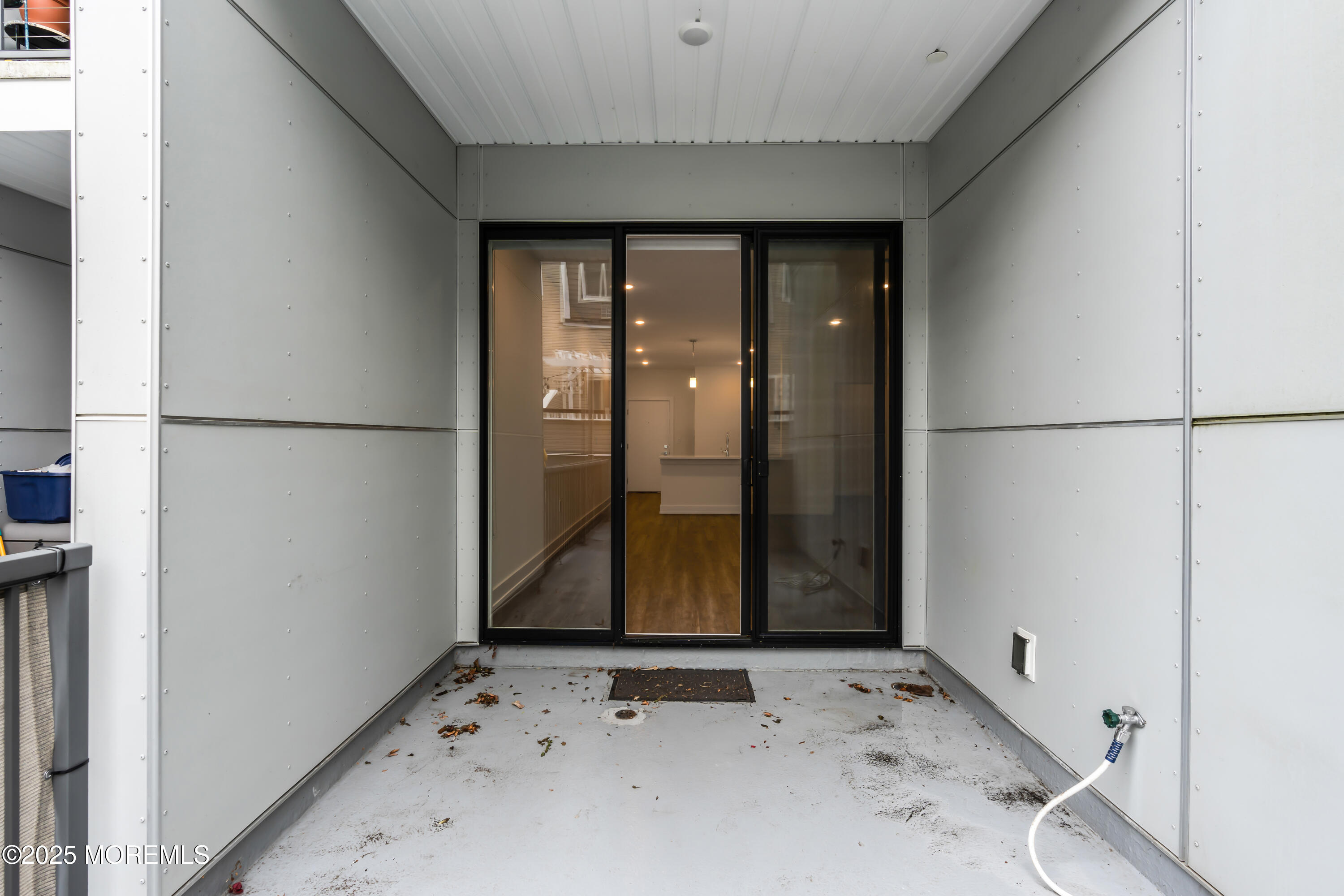 521 Lake Avenue 215