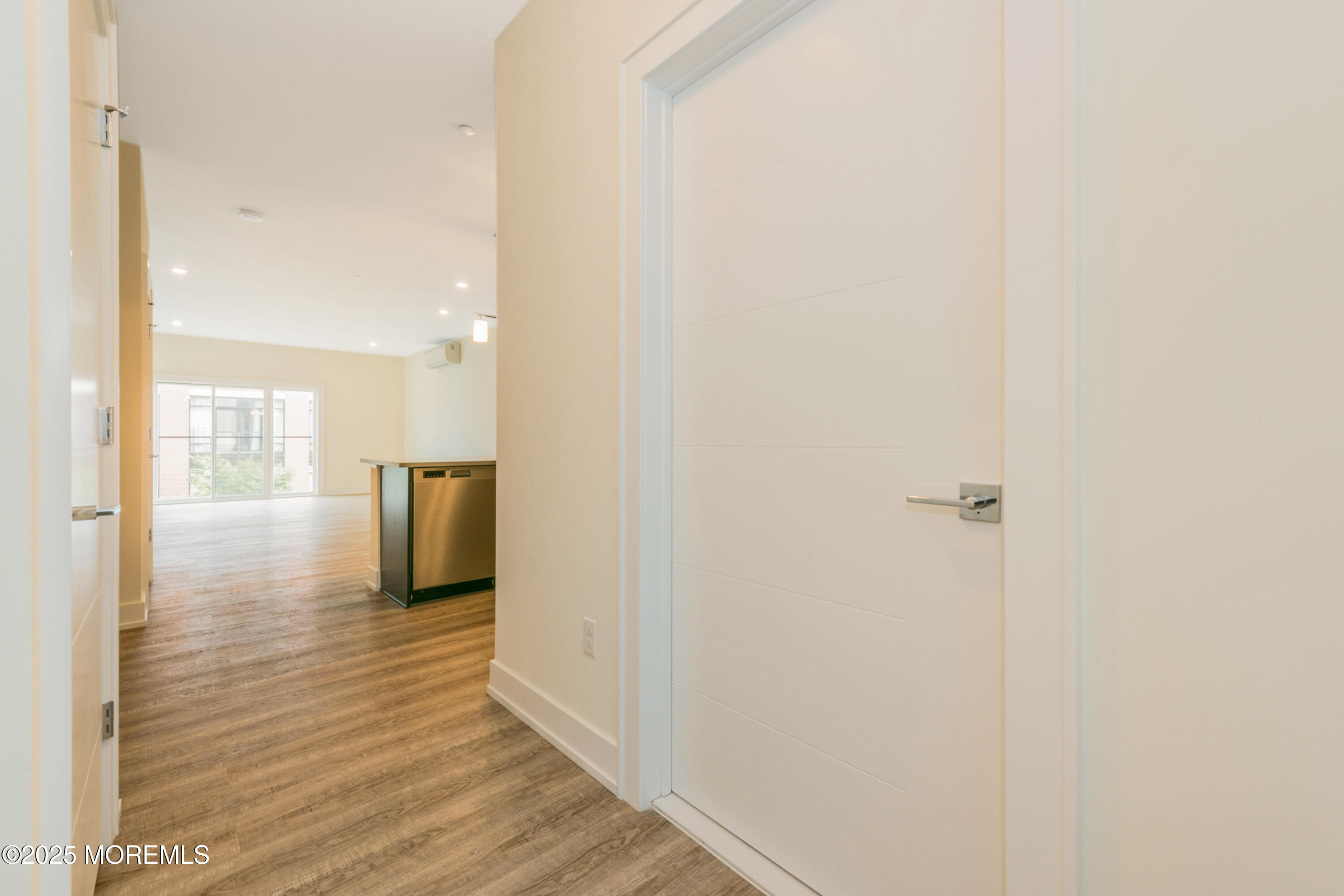 700 Bangs Avenue 304