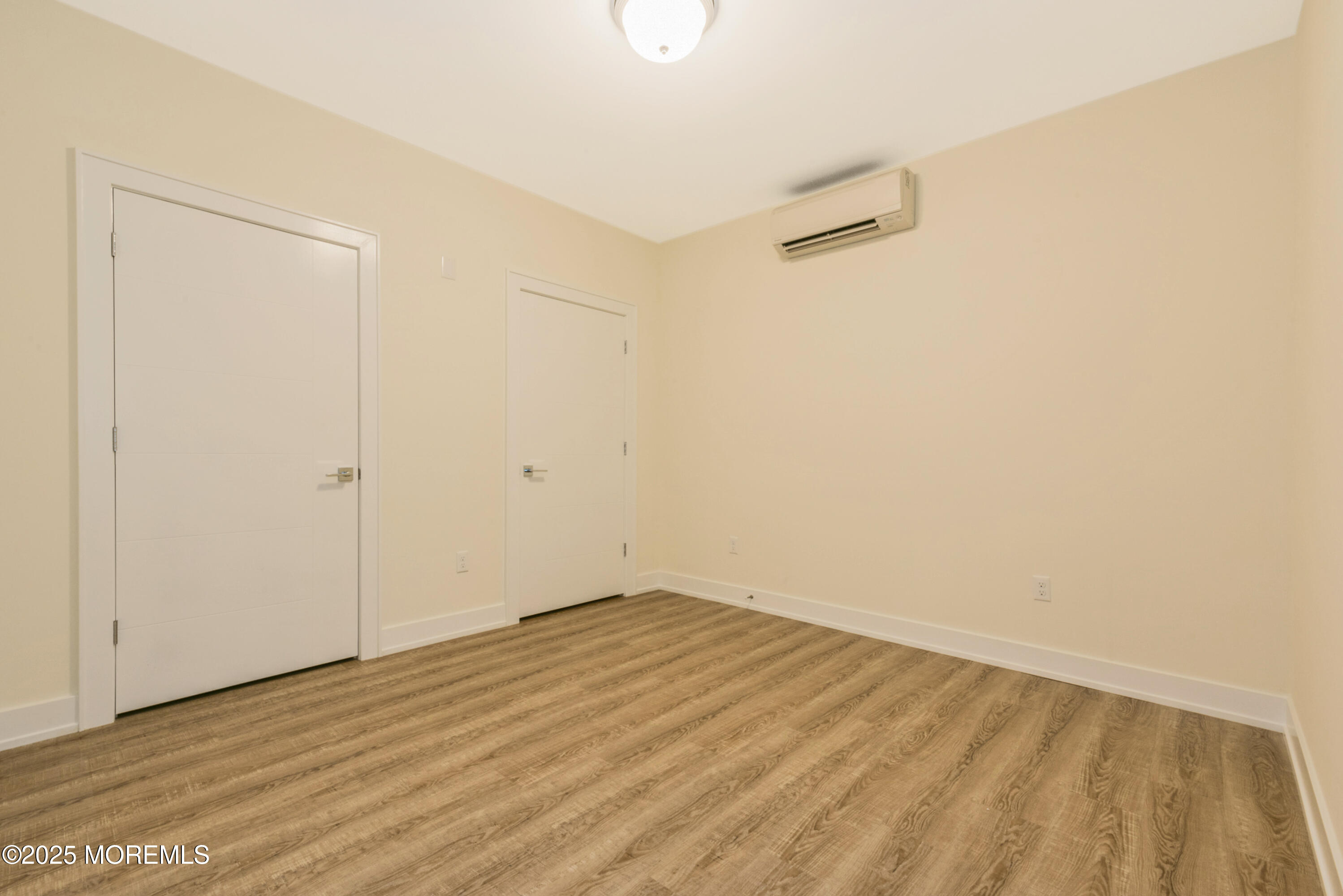 700 Bangs Avenue 304