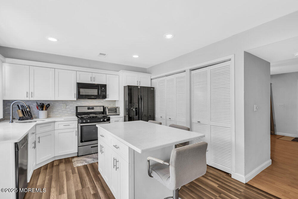 422 Woodlake Manor Drive