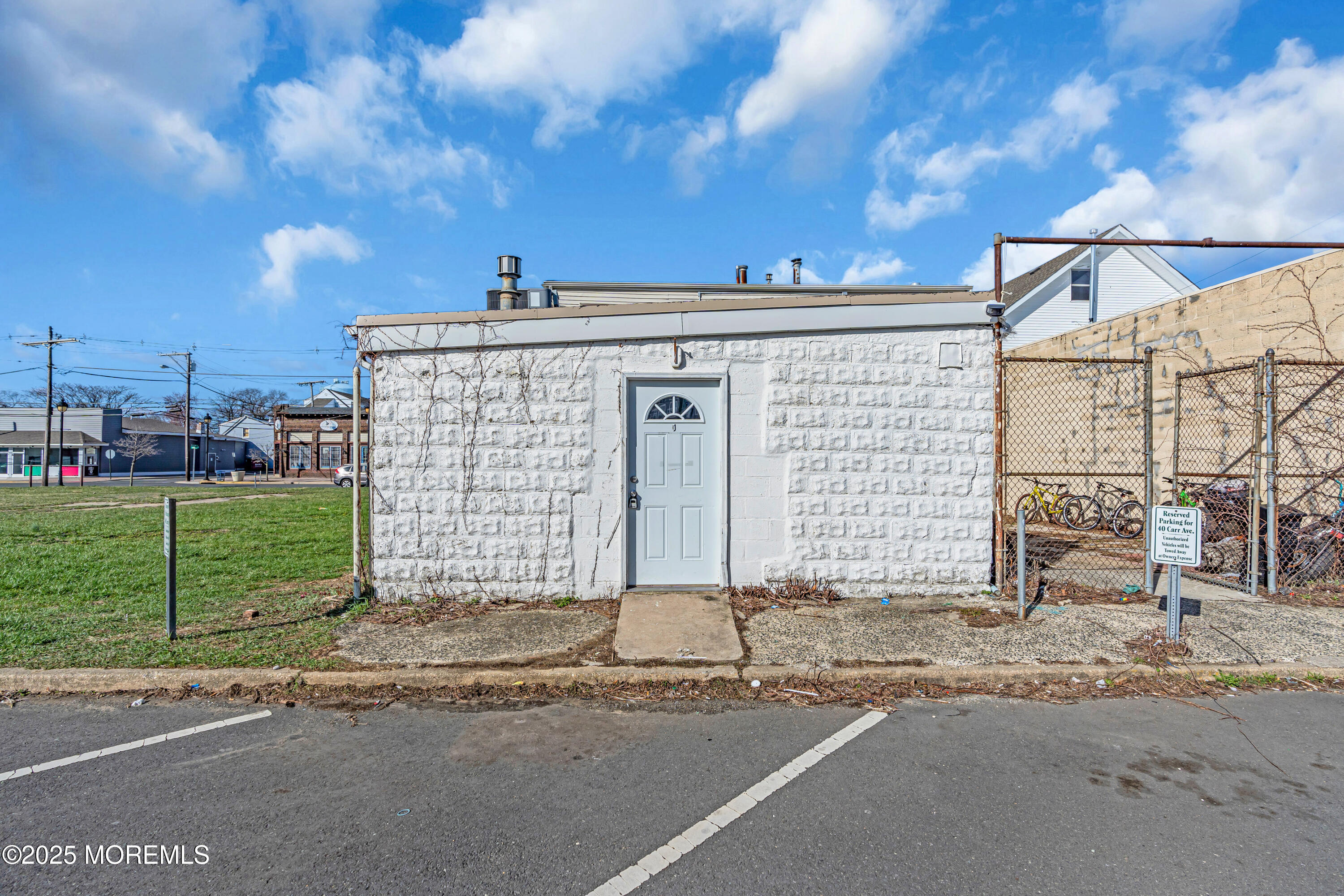 40 Carr Avenue D