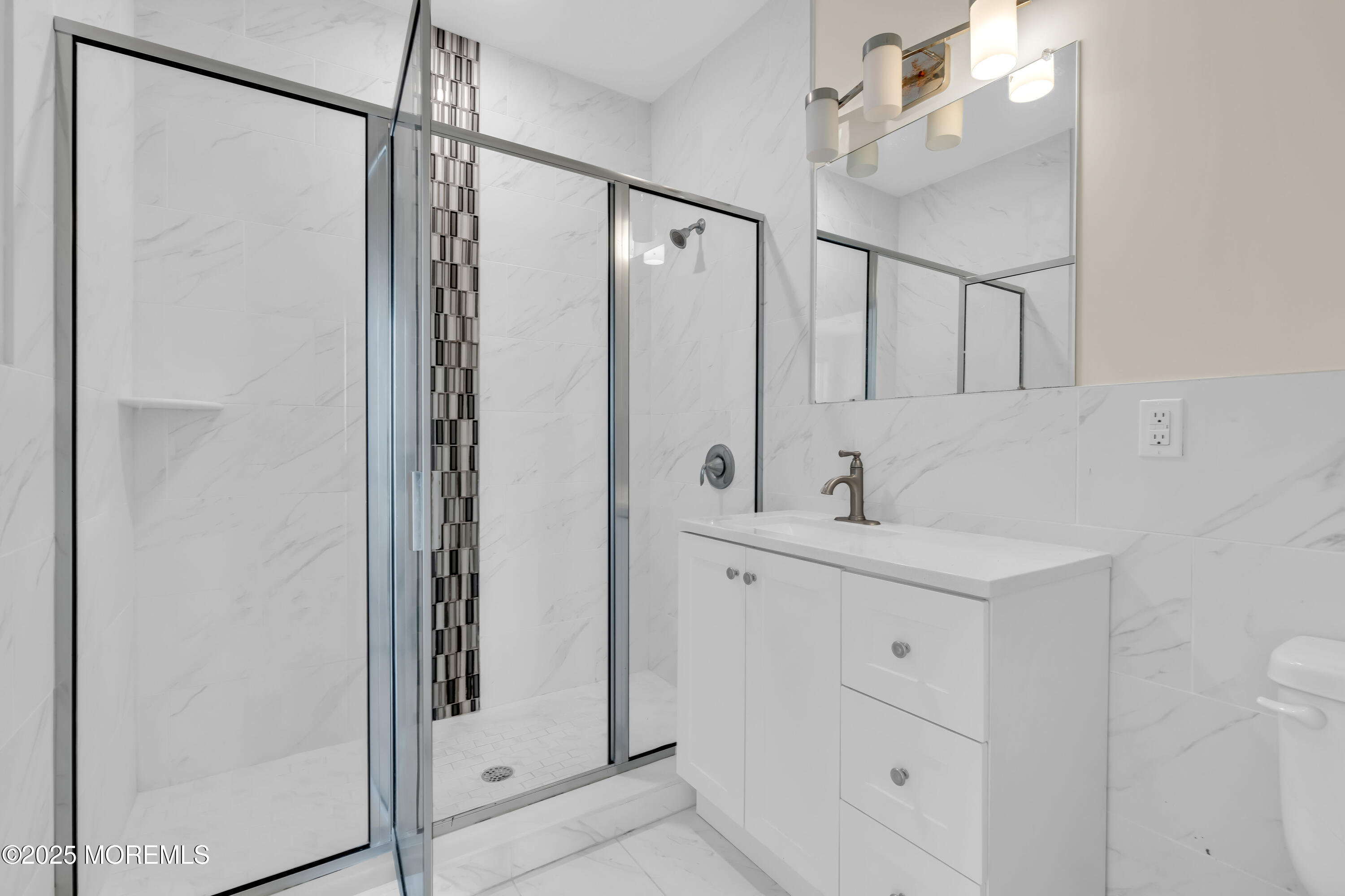 521 Lake Avenue 311