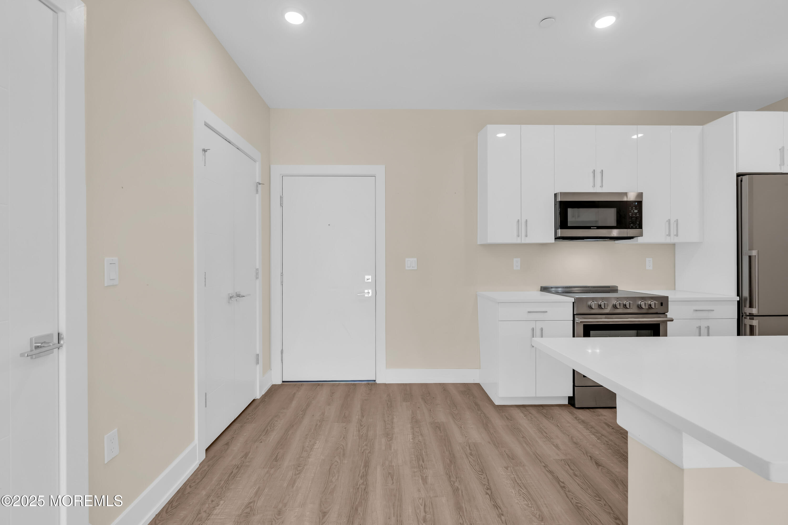 521 Lake Avenue 311