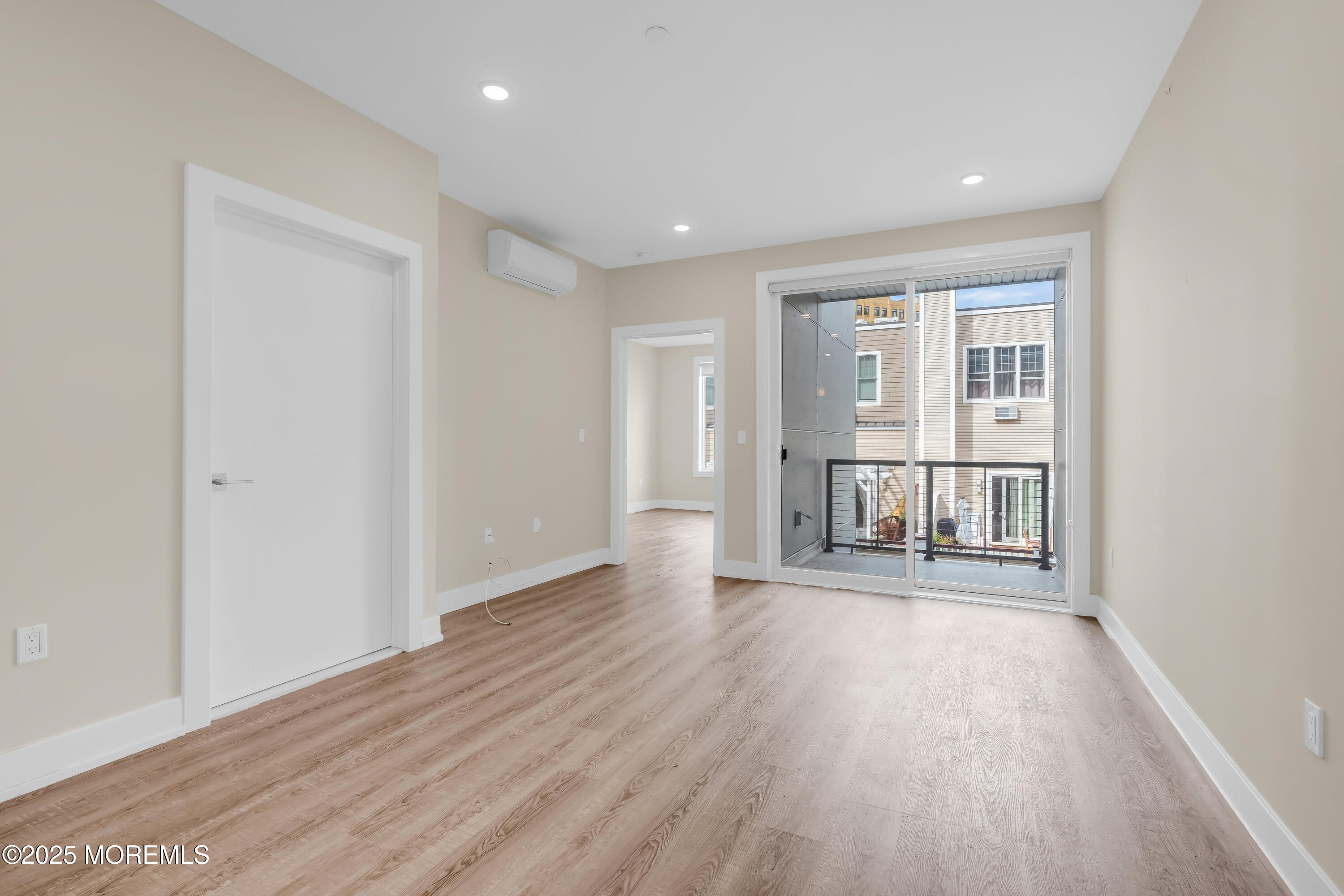 521 Lake Avenue 408