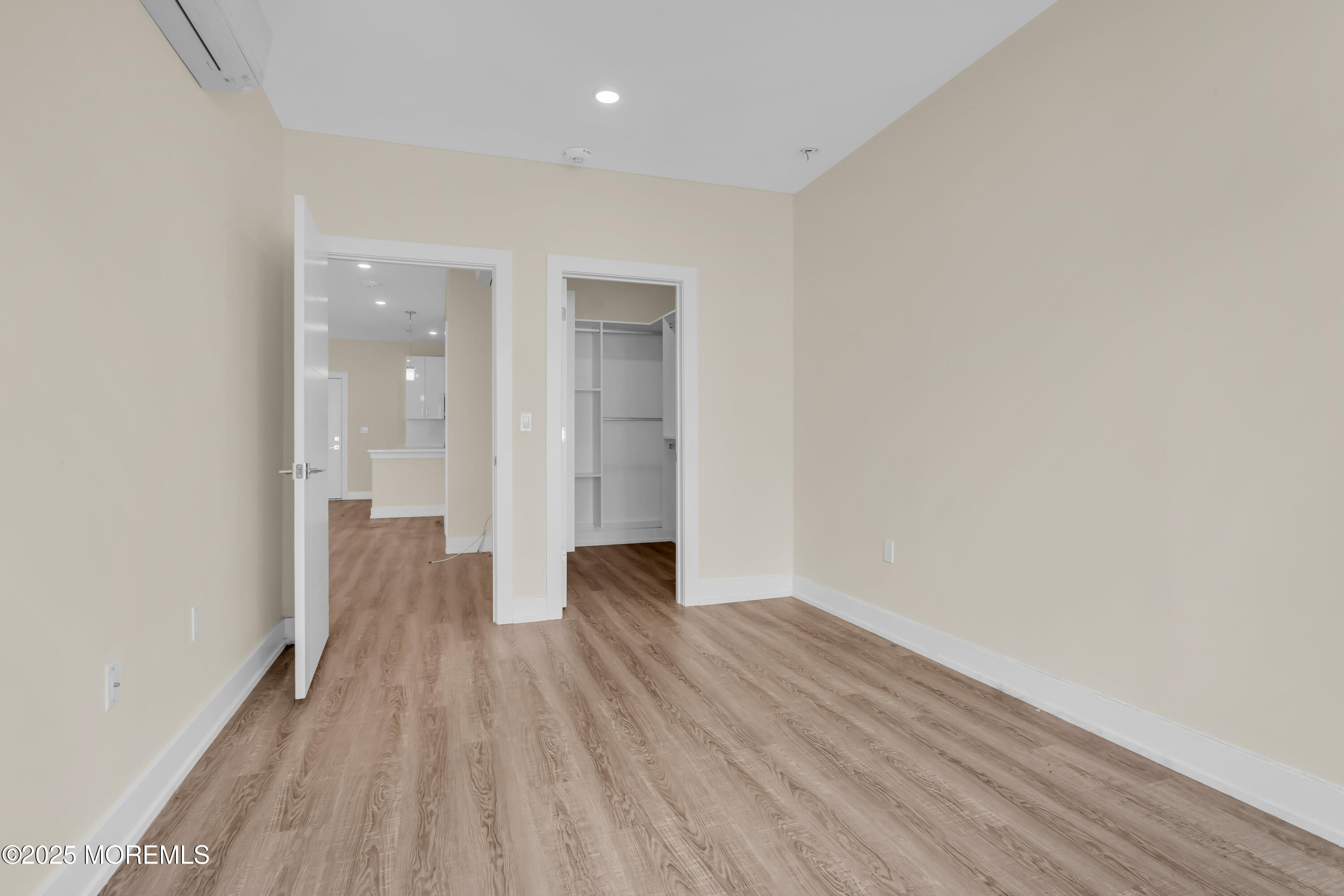 521 Lake Avenue 408