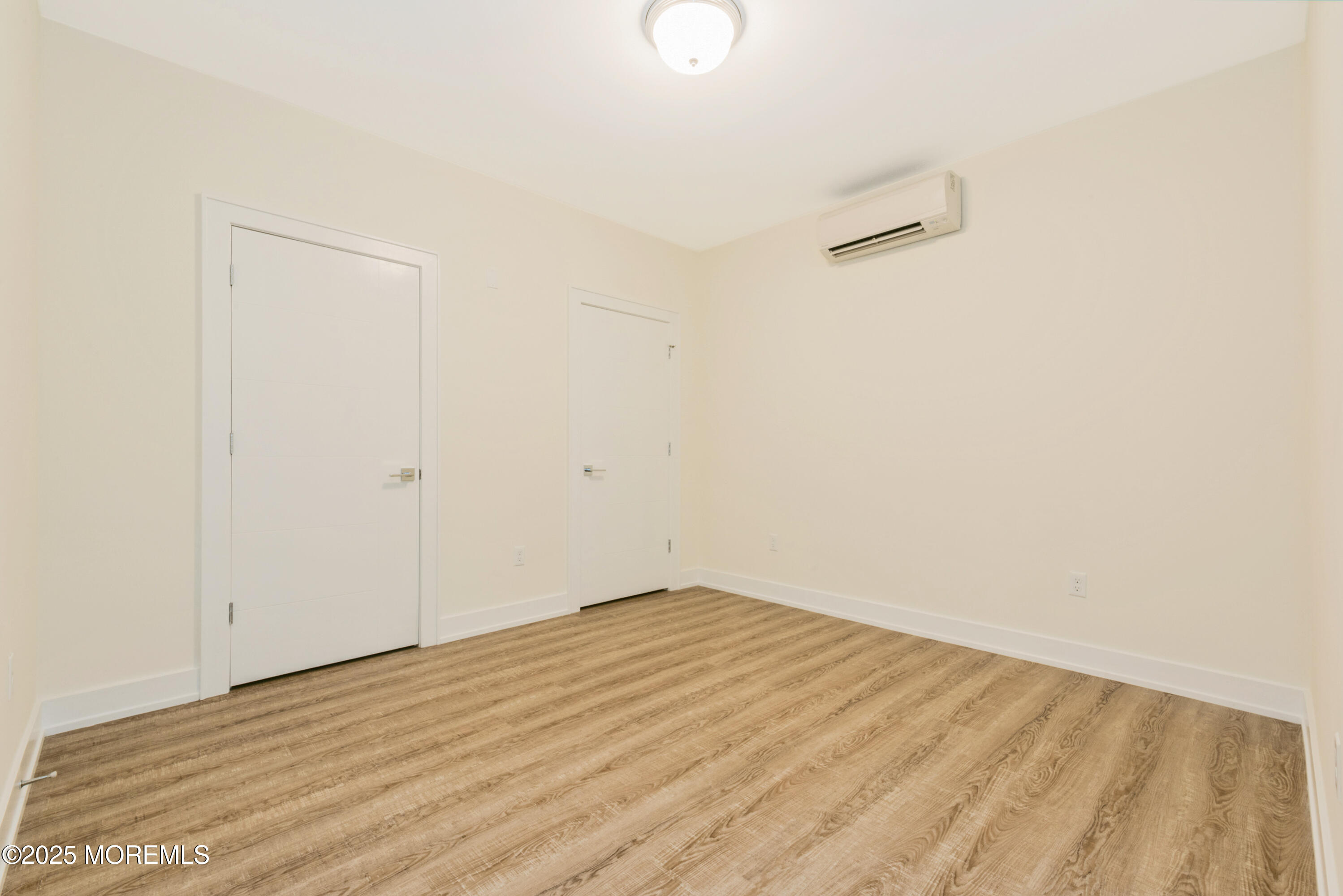 700 Bangs Avenue 408