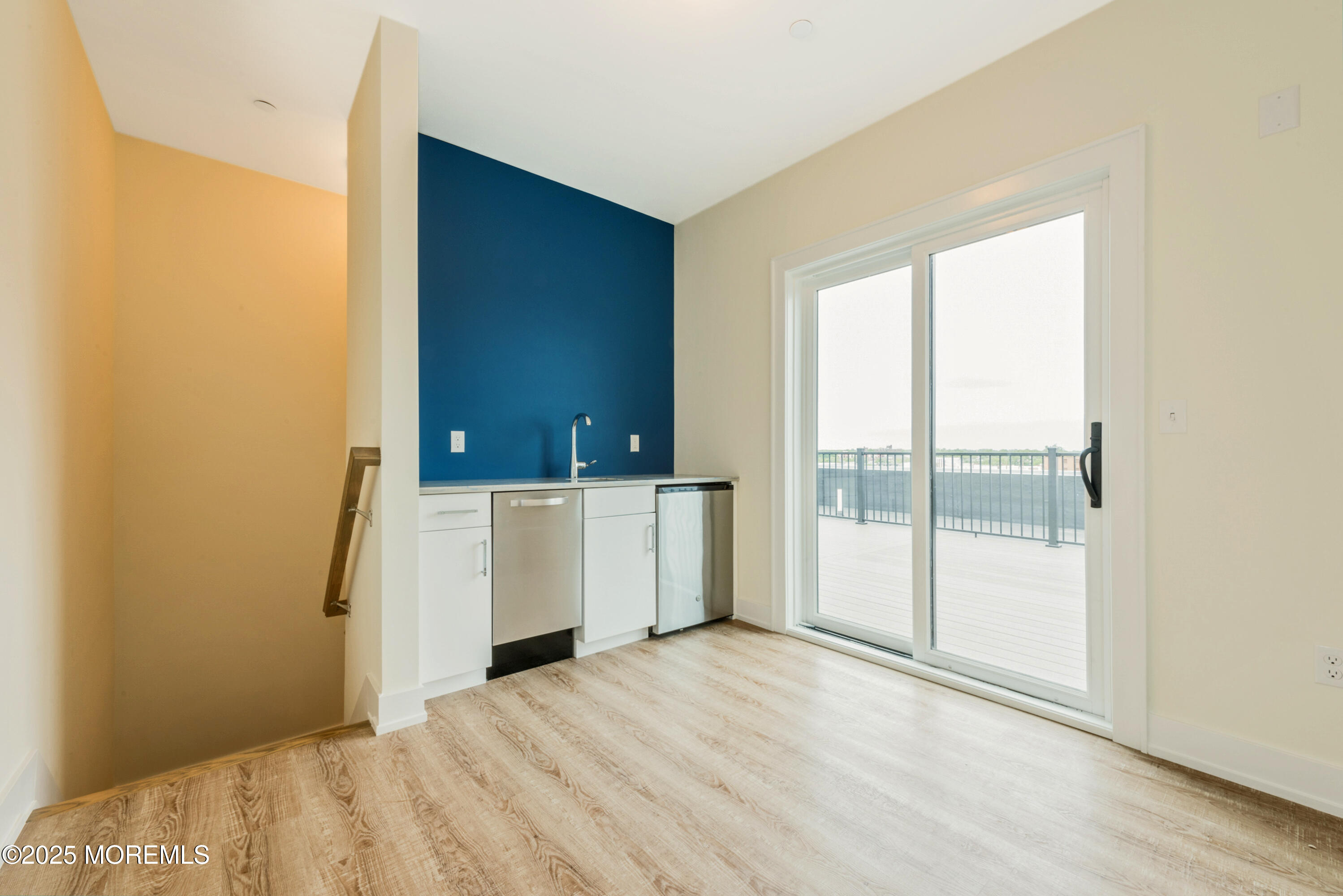 700 Bangs Avenue 408
