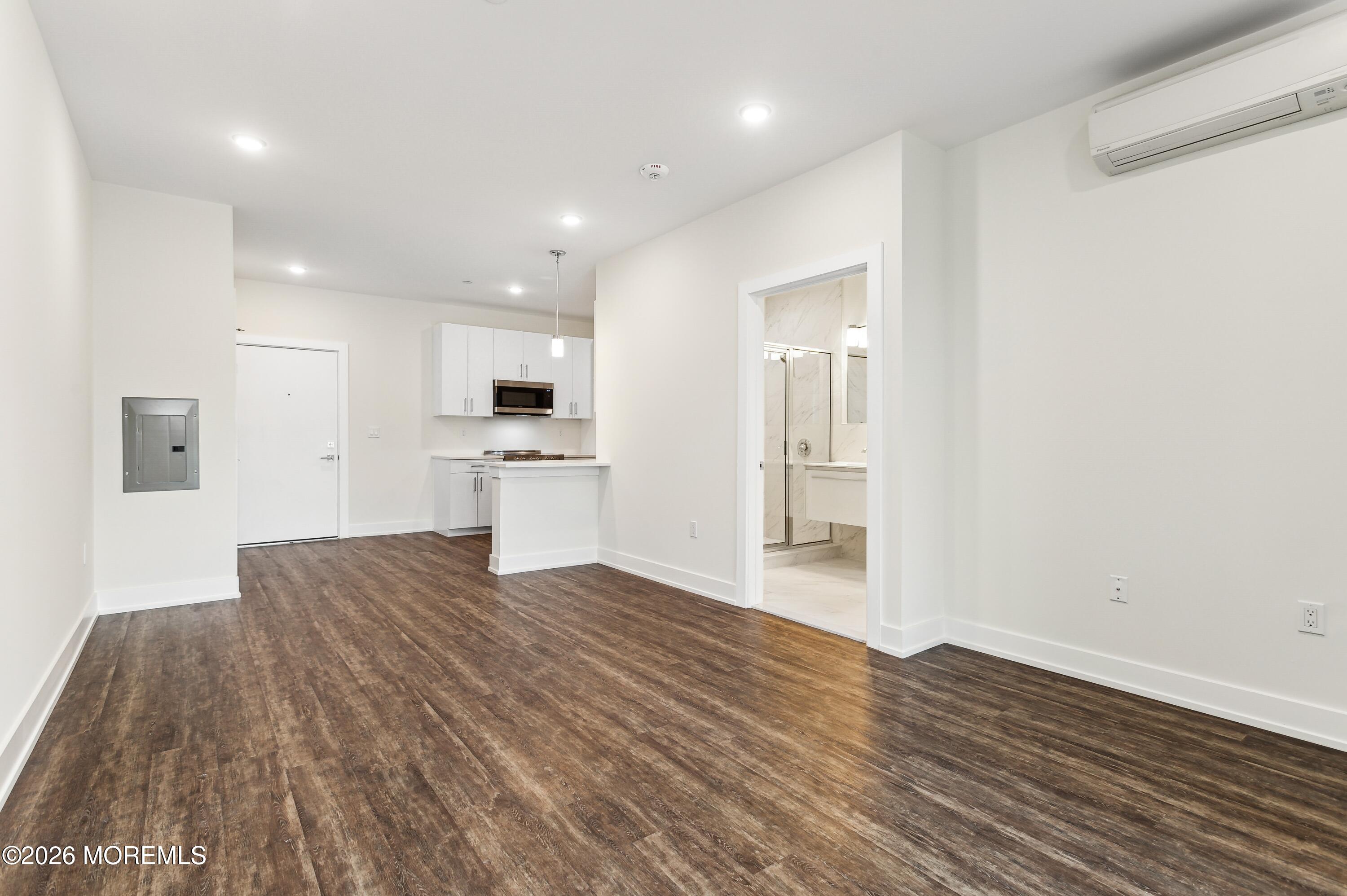 521 Lake Avenue 510