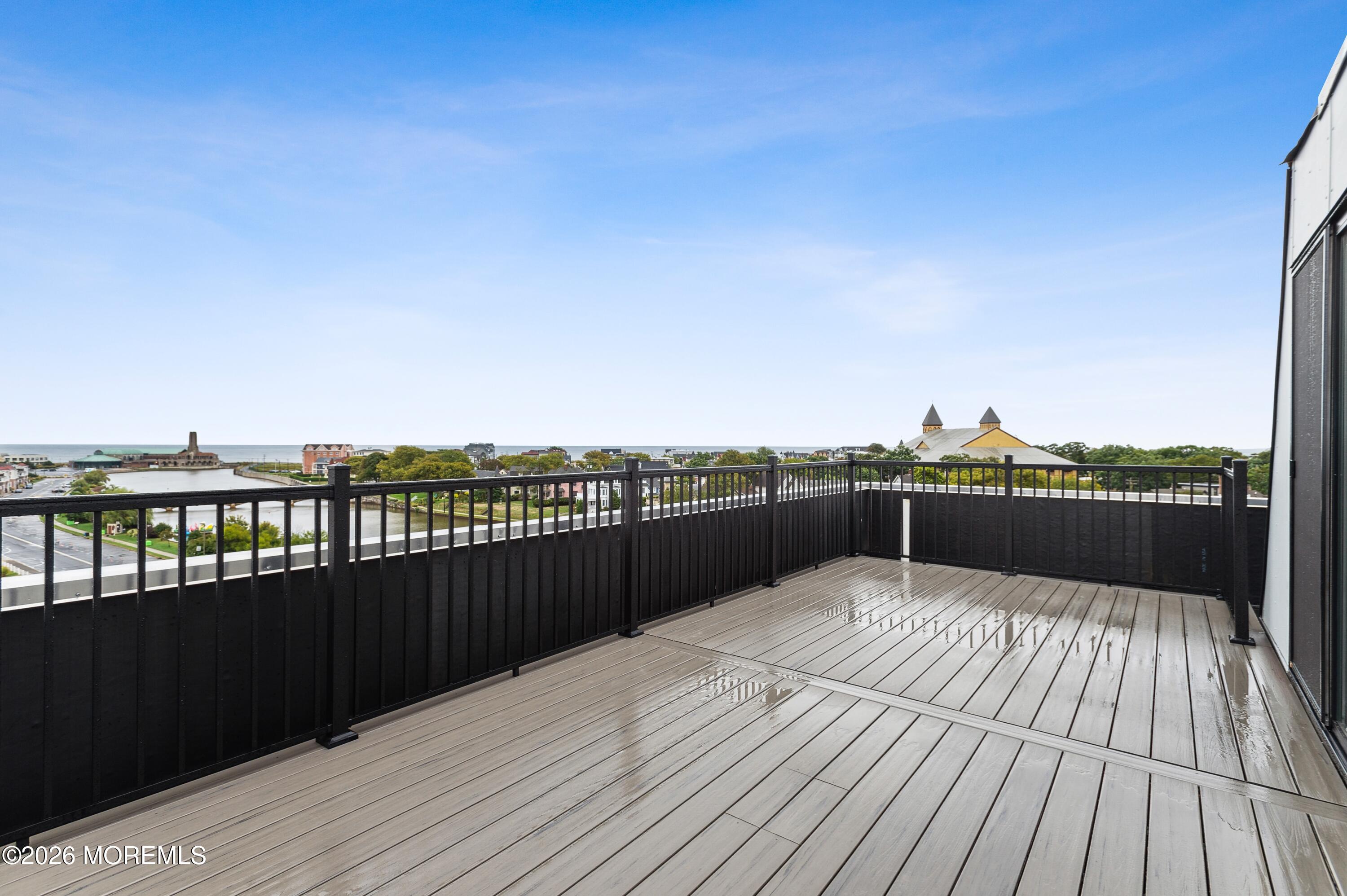 521 Lake Avenue 510