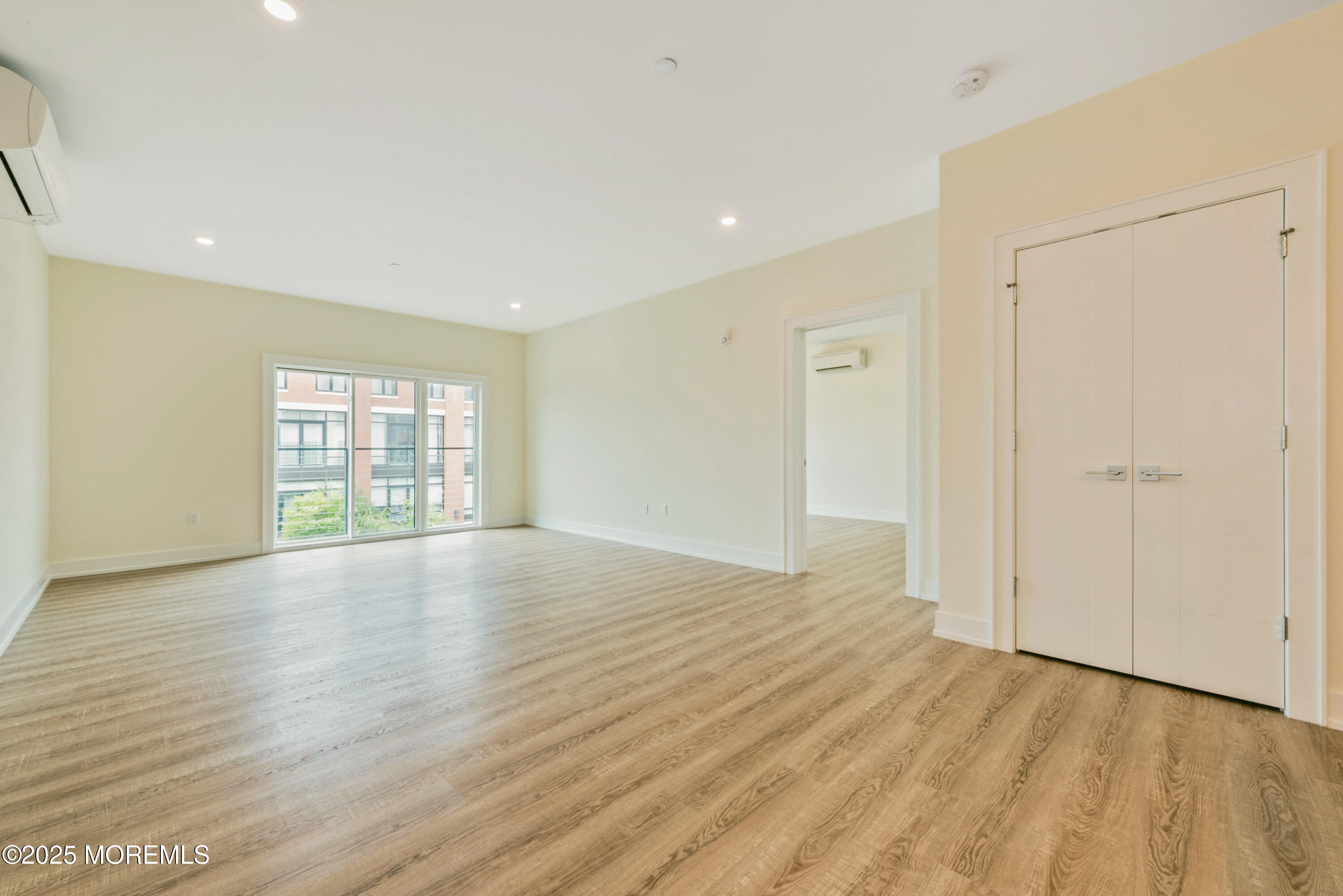 700 Bangs Avenue 309
