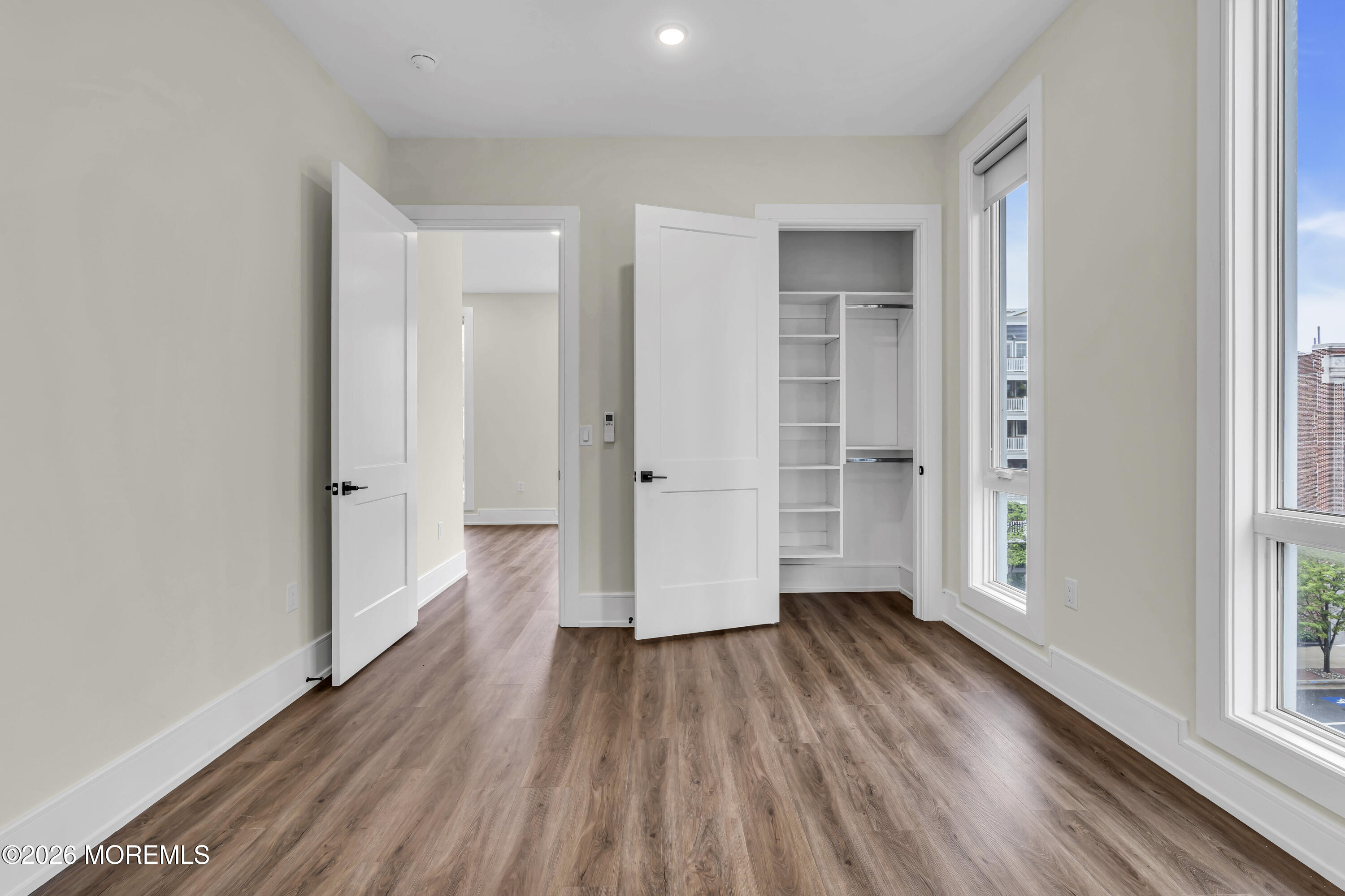 527 Bangs Avenue 305