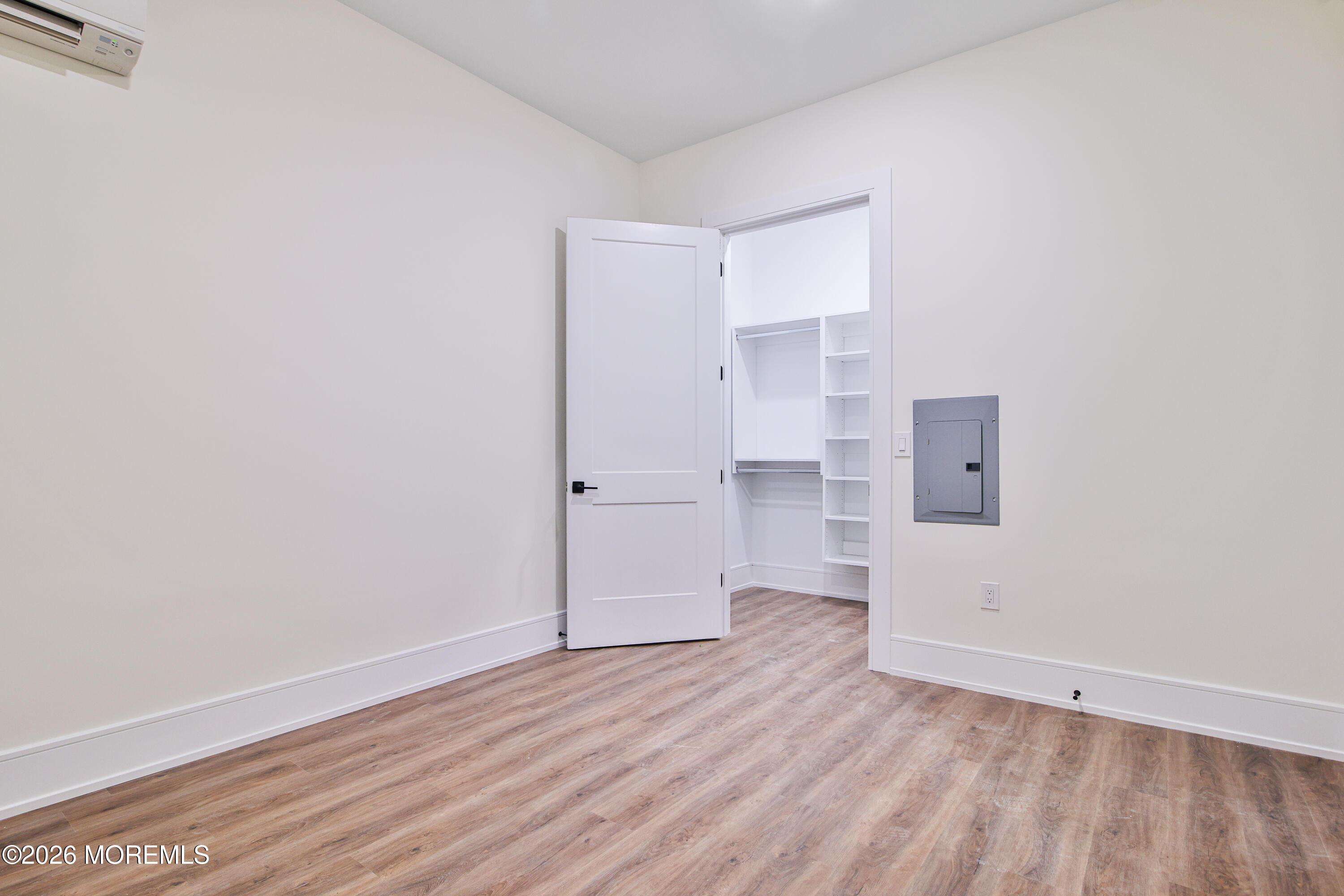 527 Bangs Avenue 412