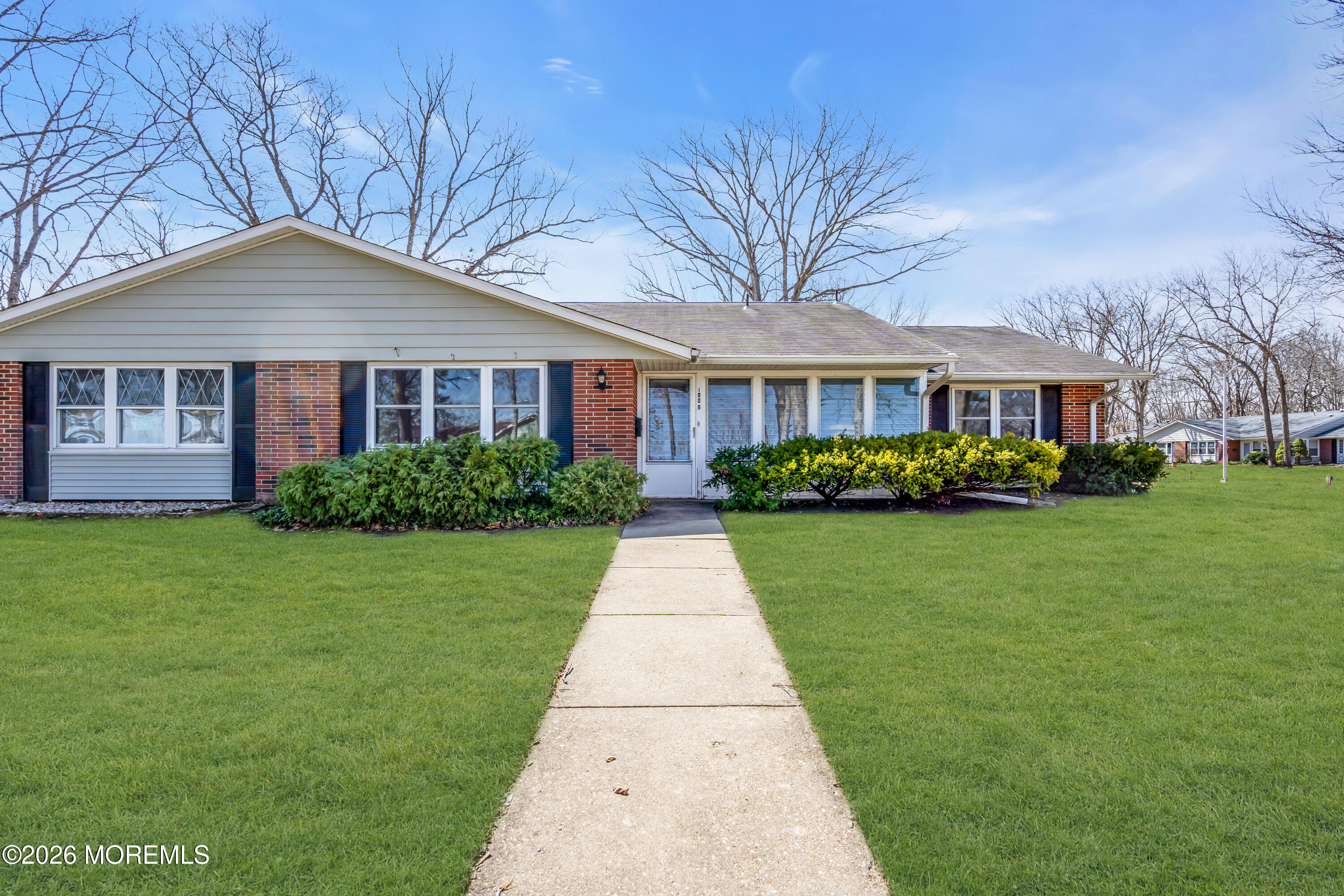 180 Sterling Court B