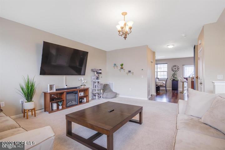 109 Creekside Way
