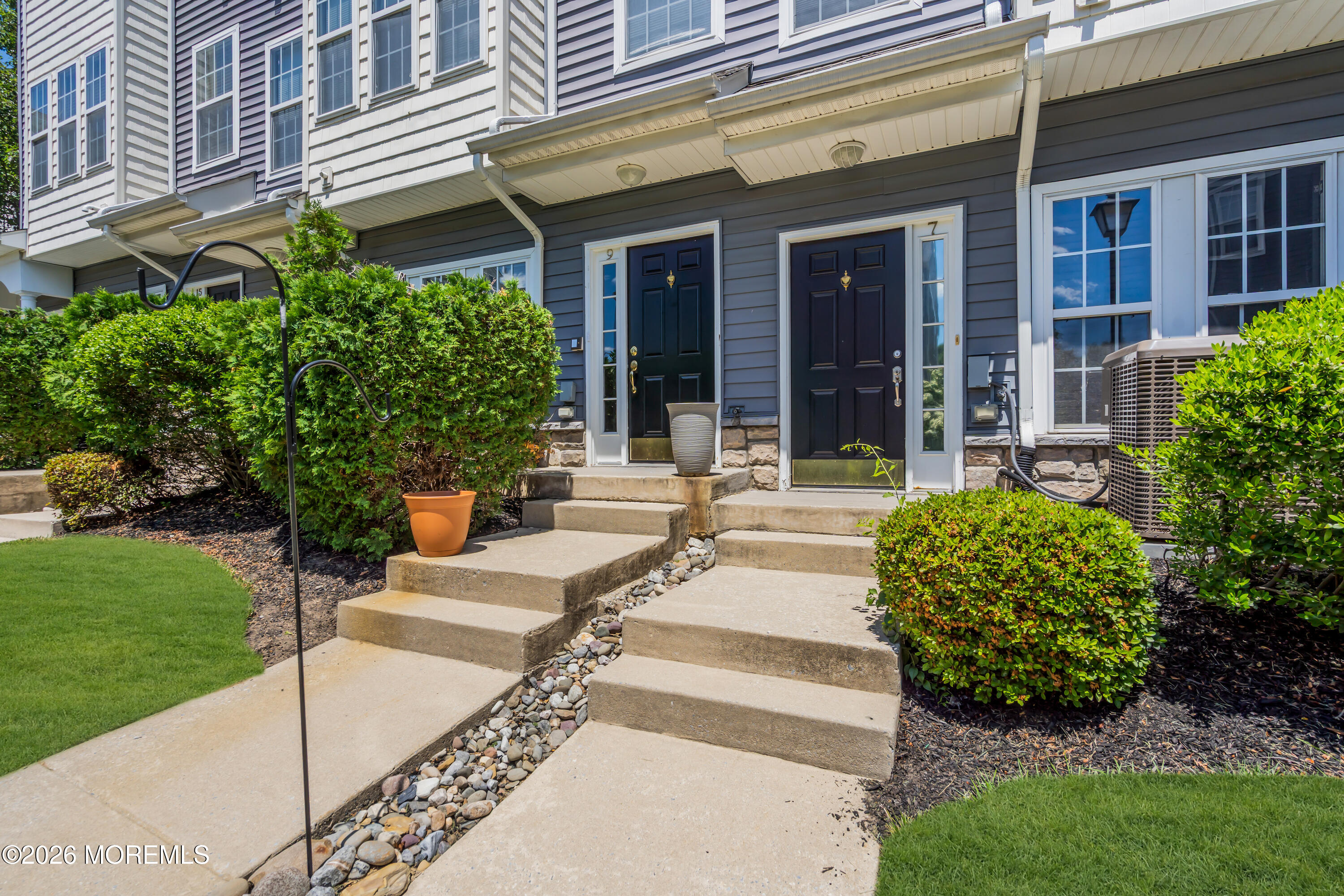 9 River Lane