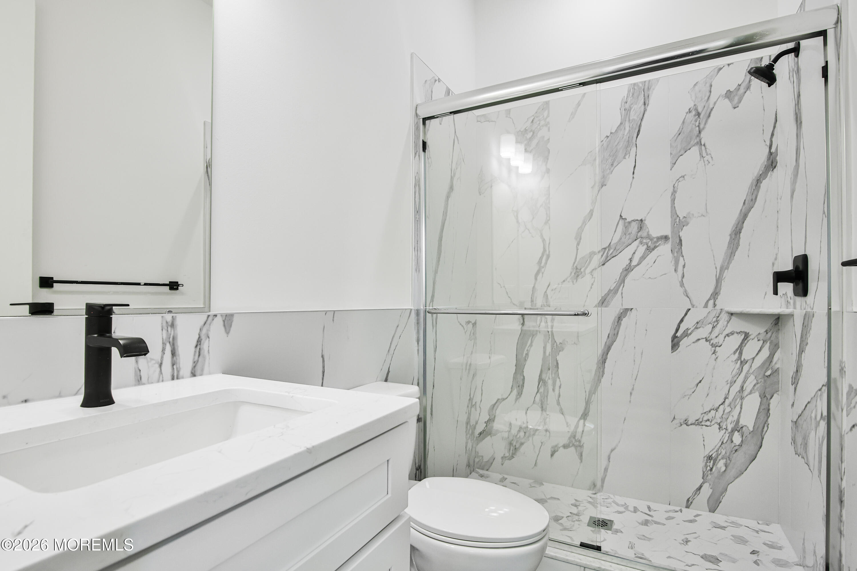 527 Bangs Avenue 201