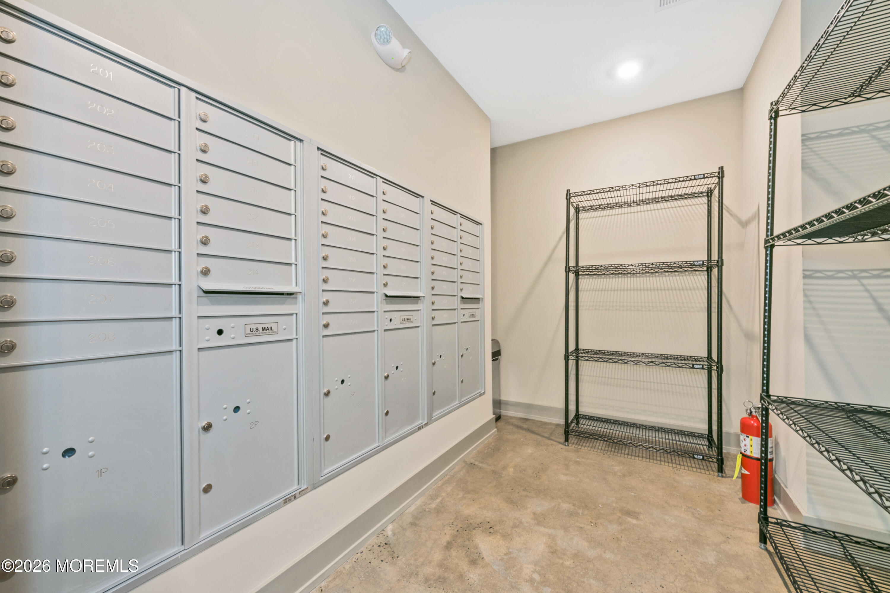 700 Bangs Avenue 208