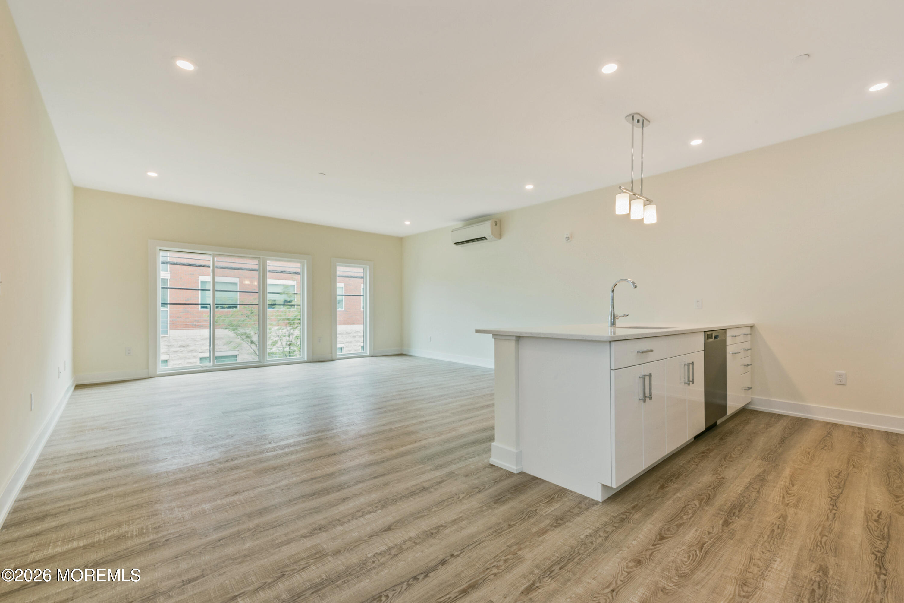 700 Bangs Avenue 207