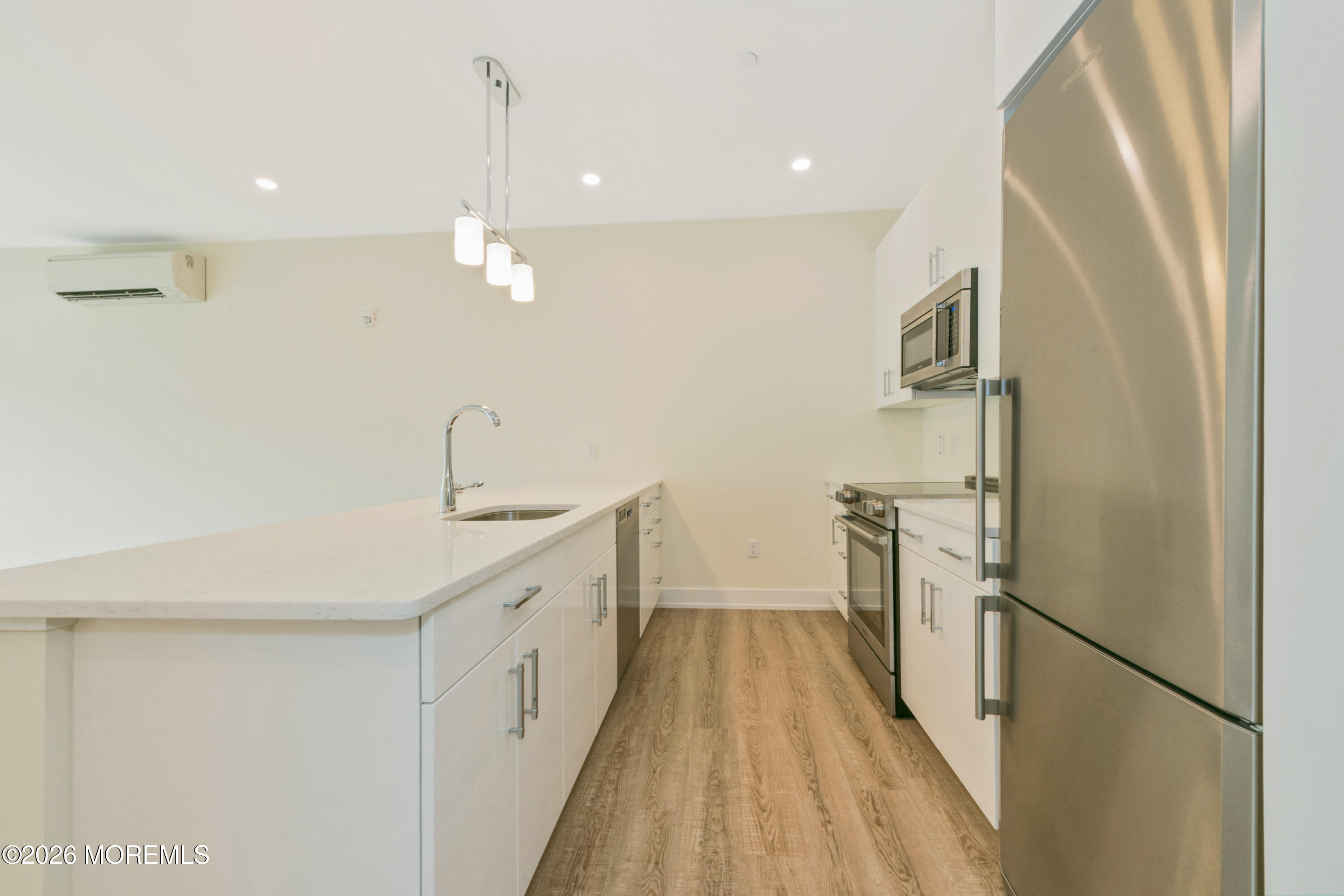 700 Bangs Avenue 207