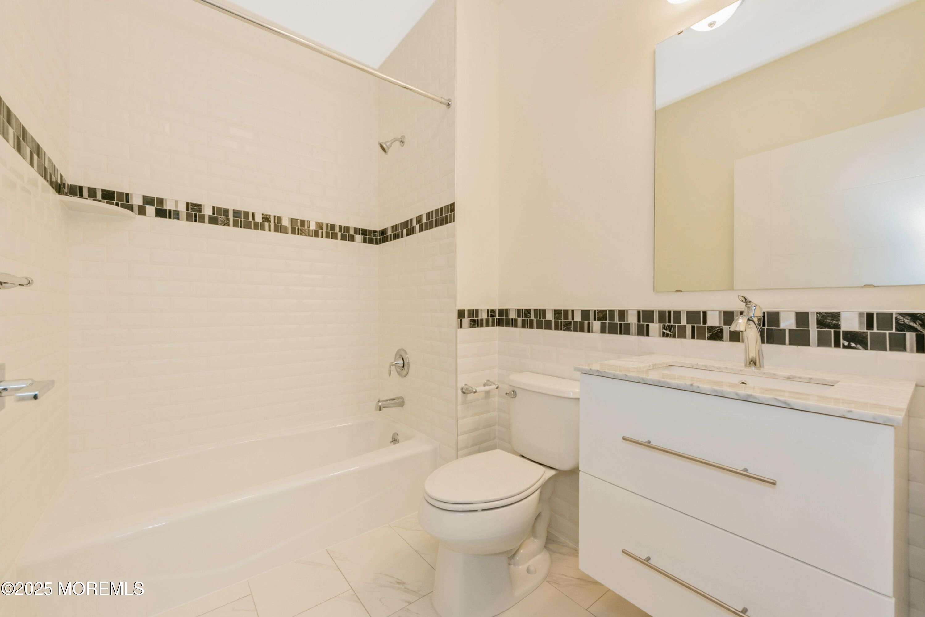 700 Bangs Avenue 209