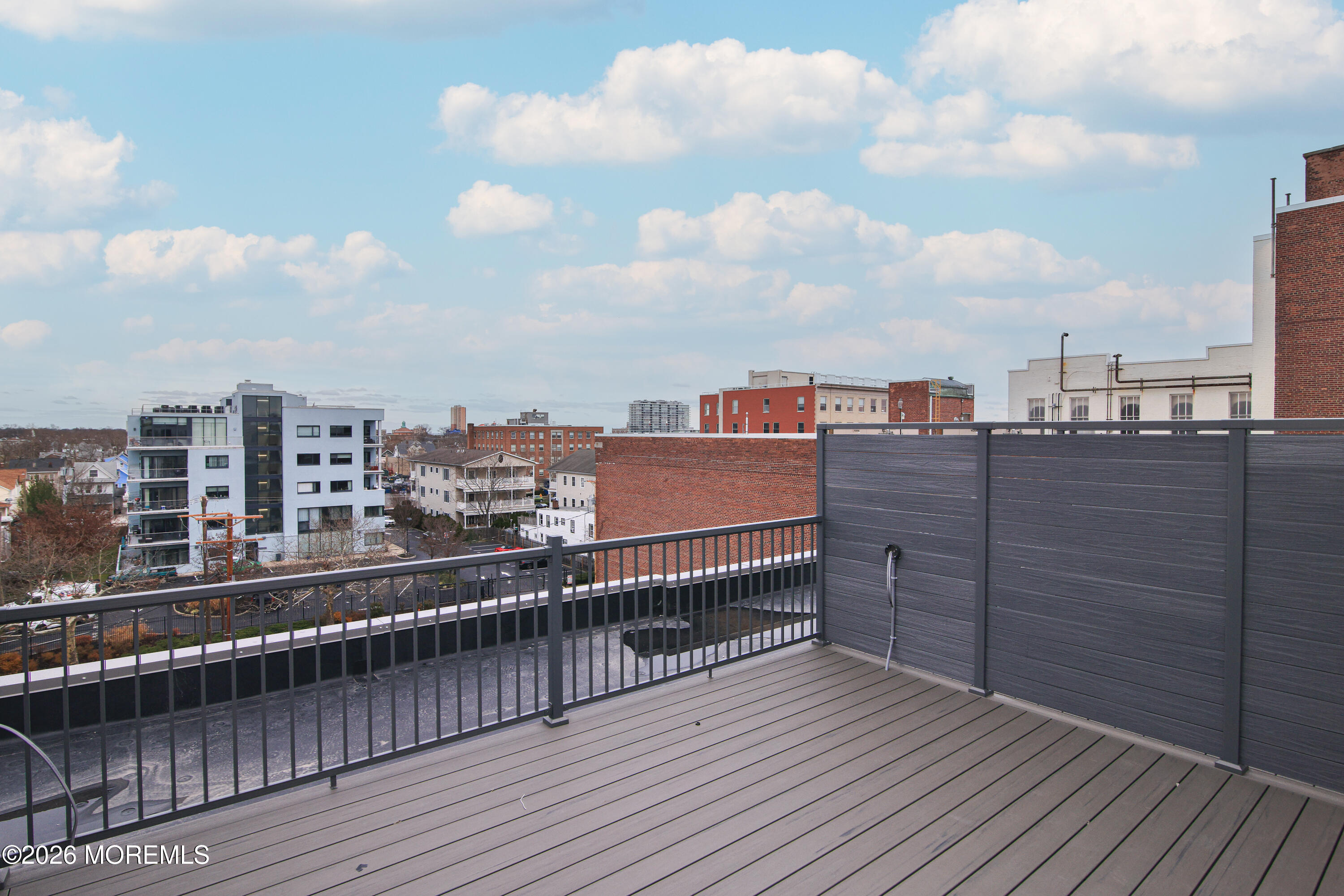 527 Bangs Avenue 301