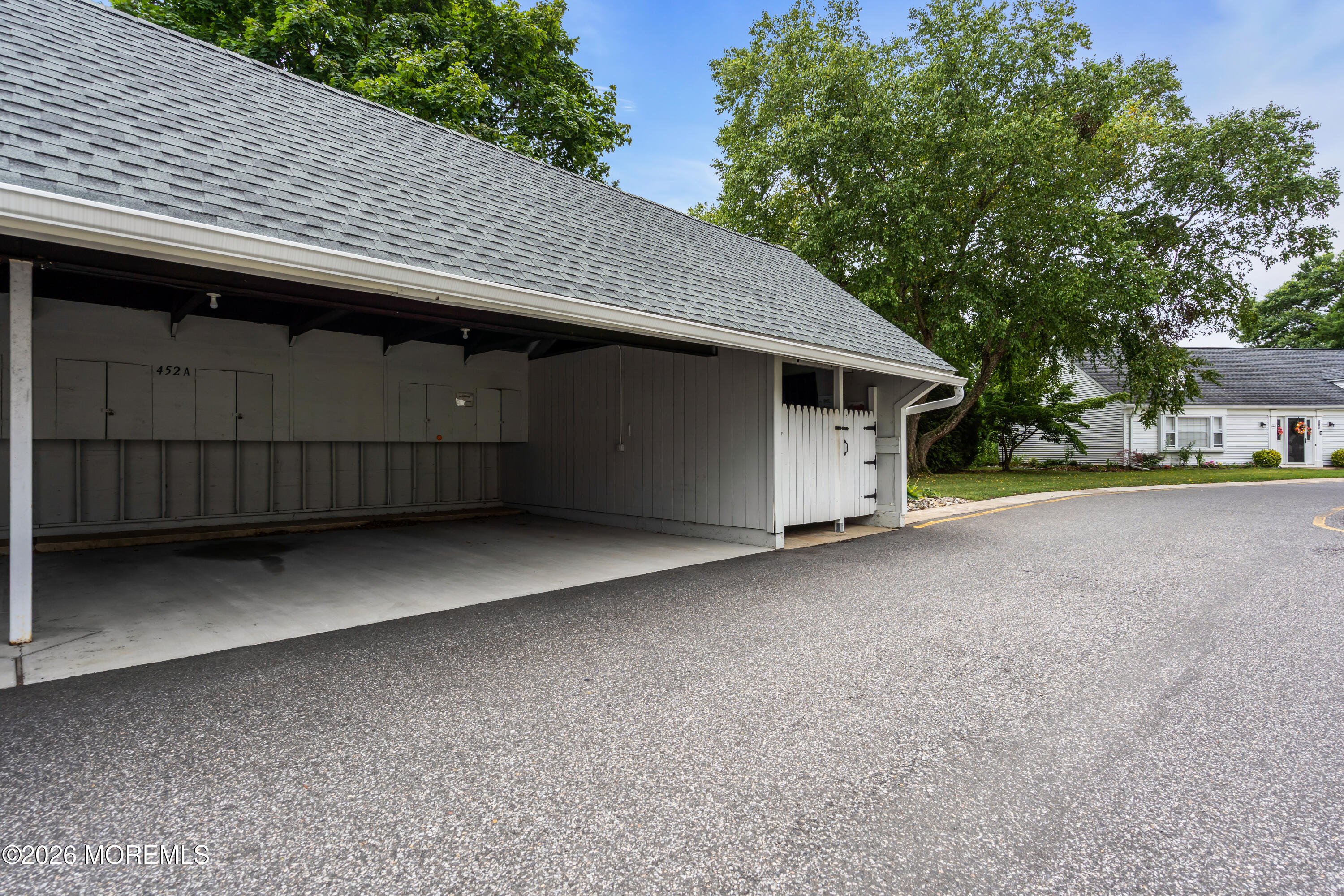 452 Roxbury Lane A