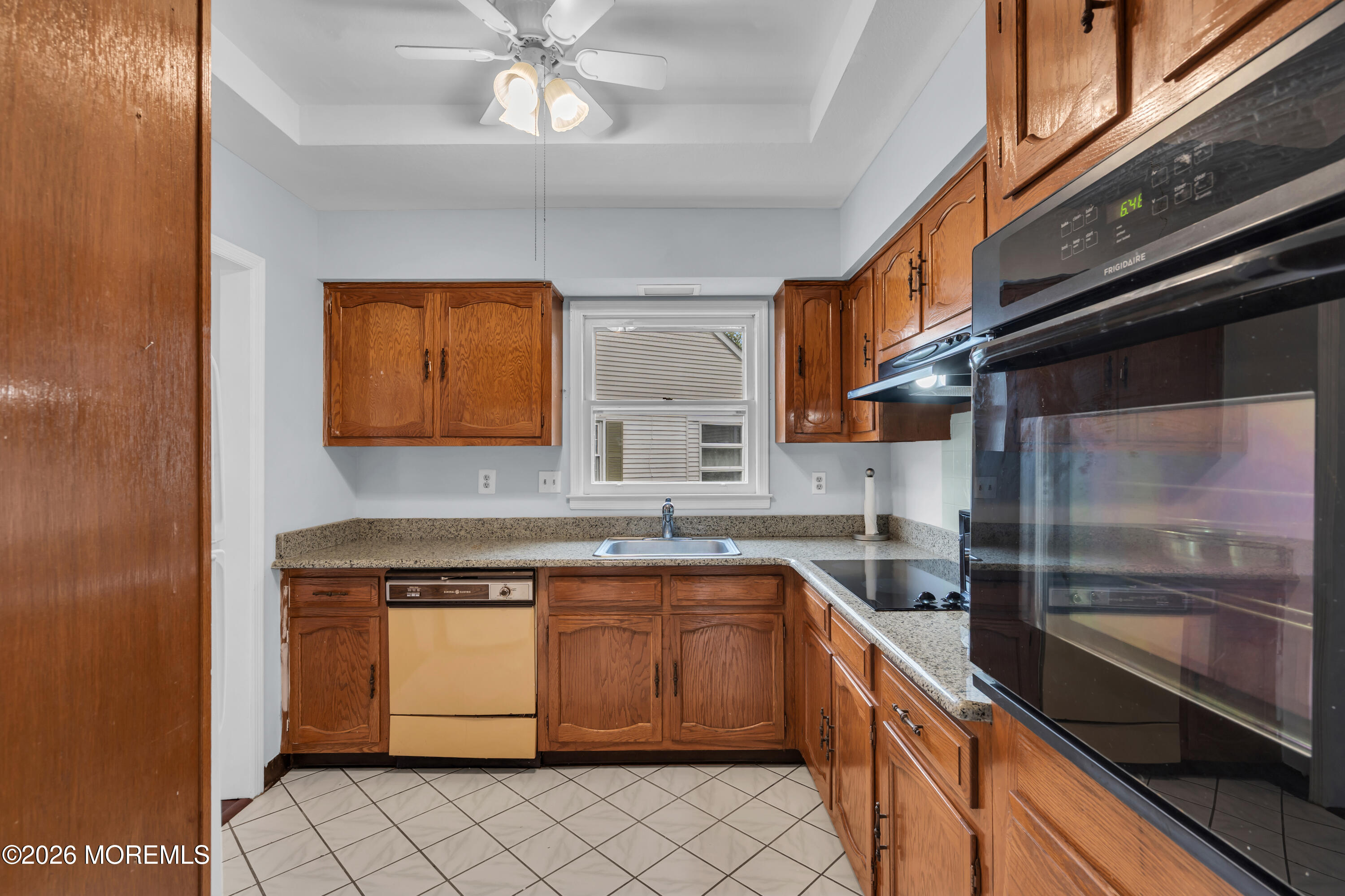 452 Roxbury Lane A