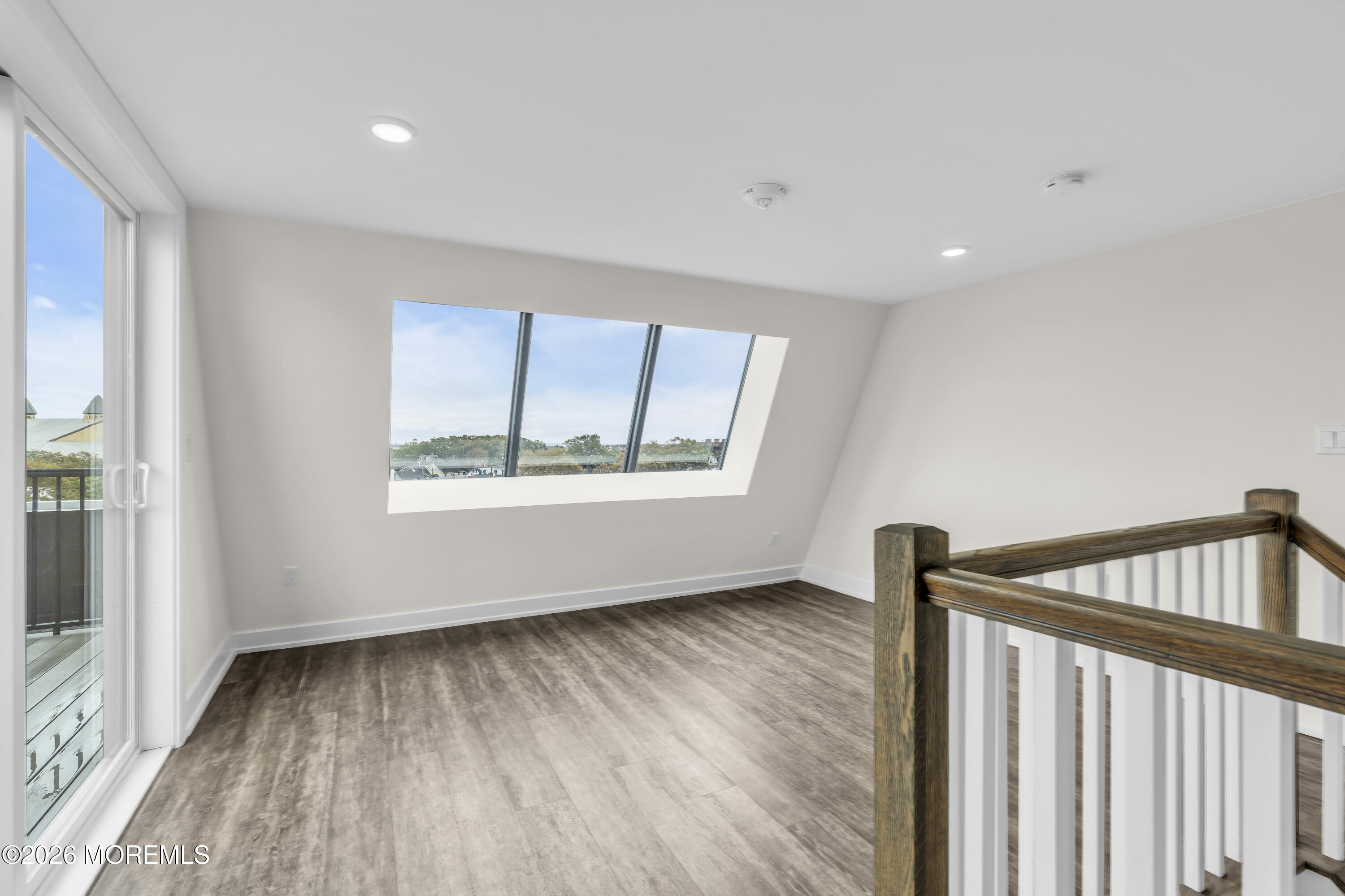 521 Lake Avenue 504