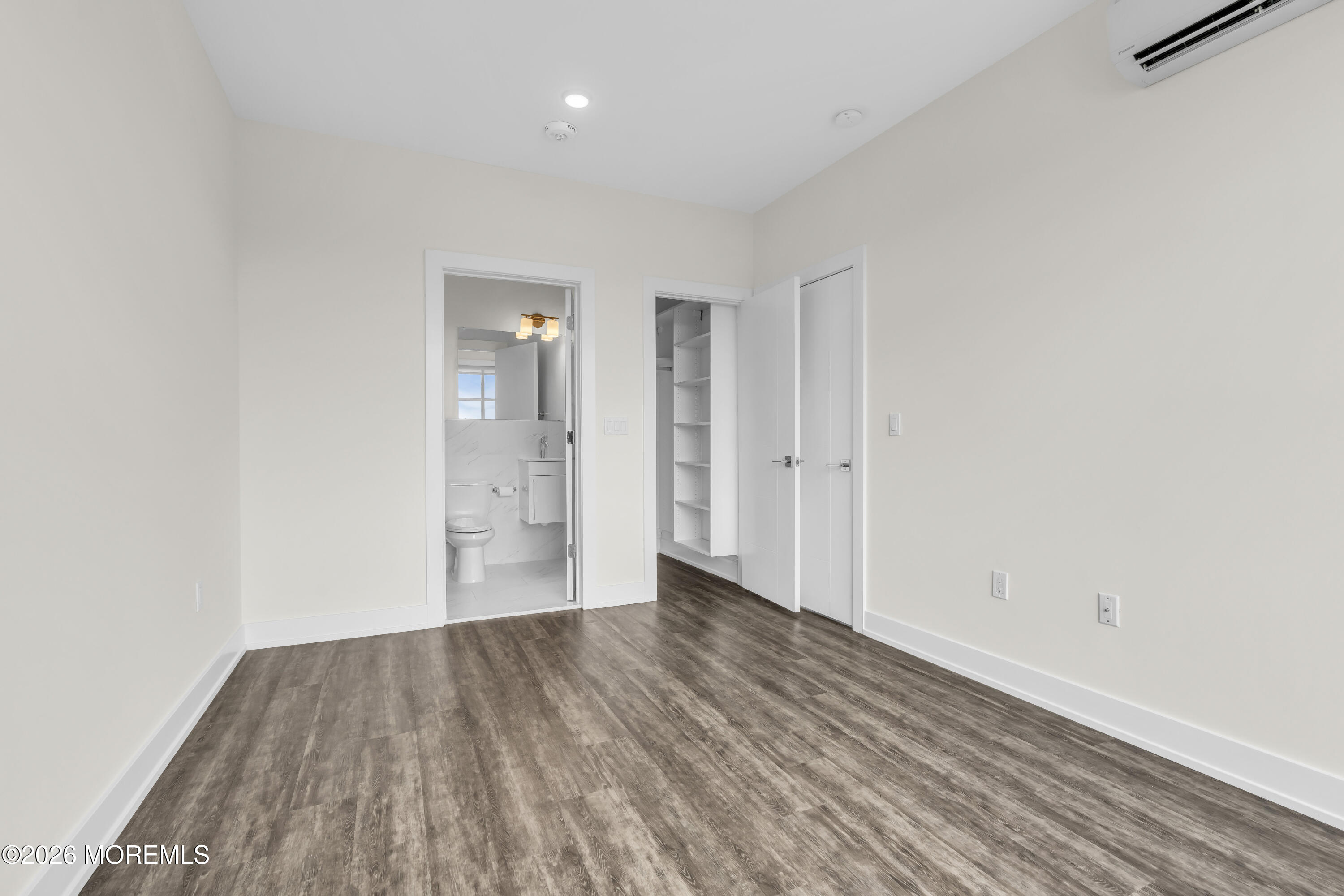521 Lake Avenue 504