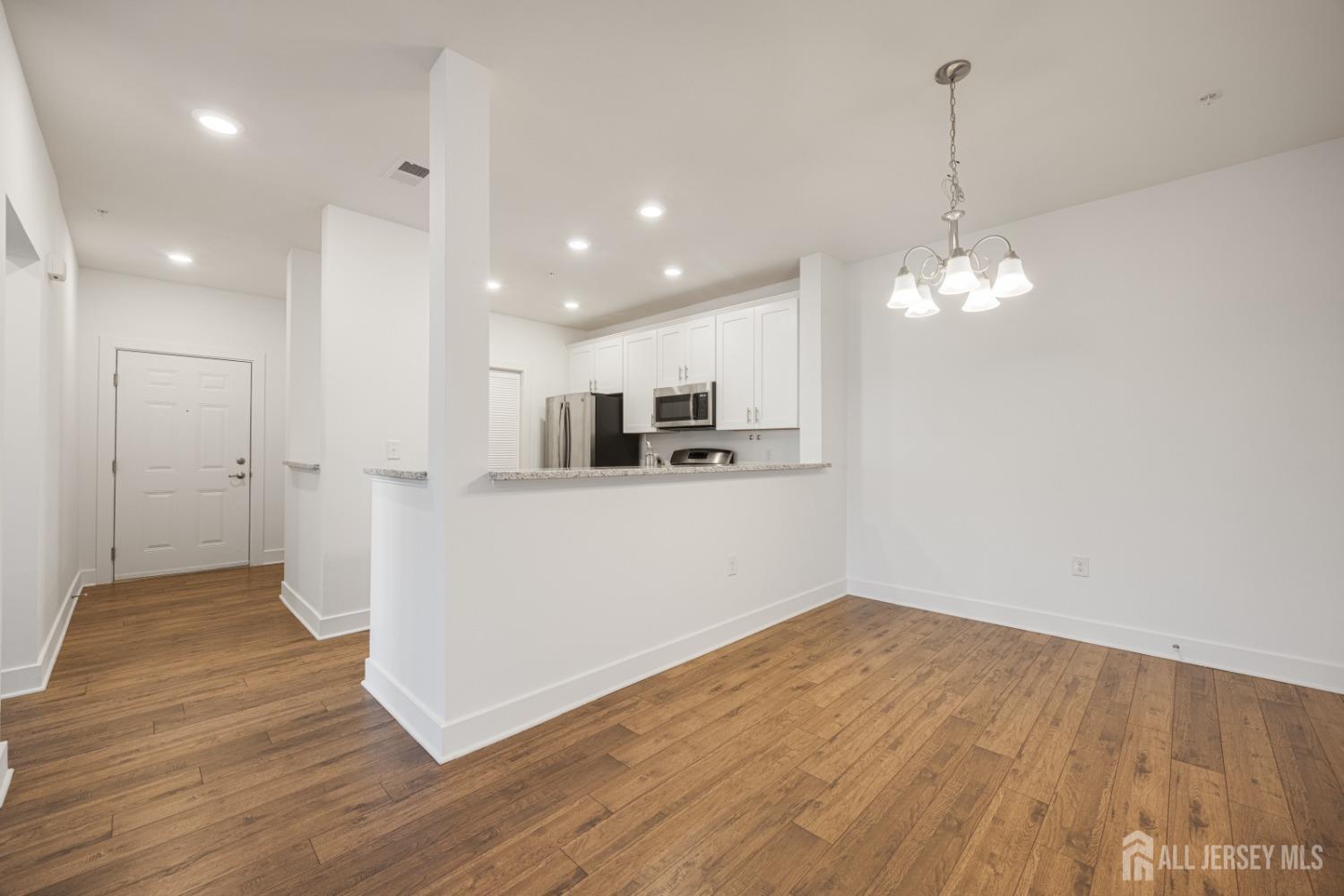 527 Tavern Road