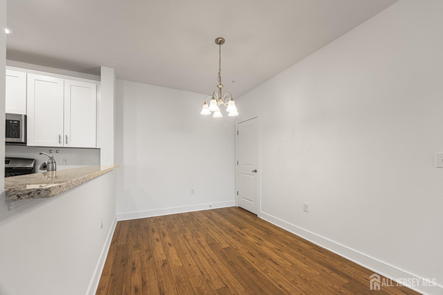 527 Tavern Road