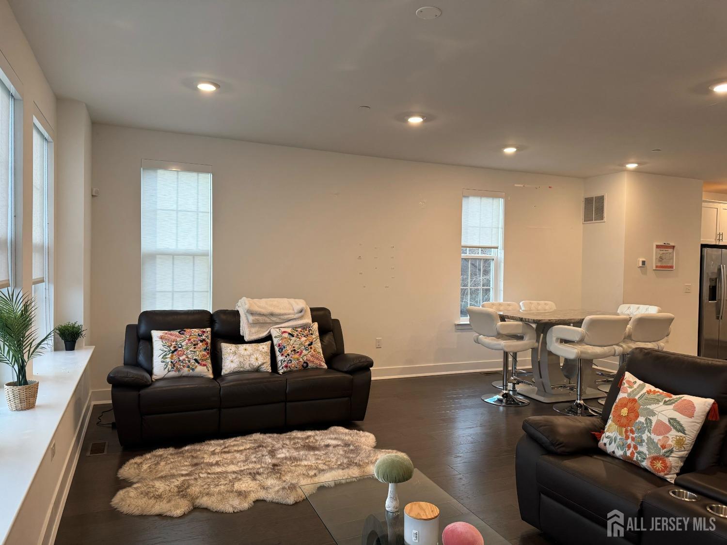 1701 Swales Court