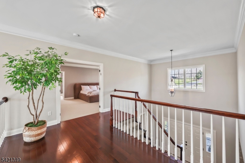 12 Skyline Dr